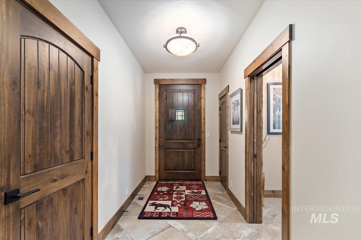 33 Sundance, McCall, Idaho 83638, 3 Bedrooms, 3.5 Bathrooms, Residential For Sale, Price $2,495,000,MLS 98997122