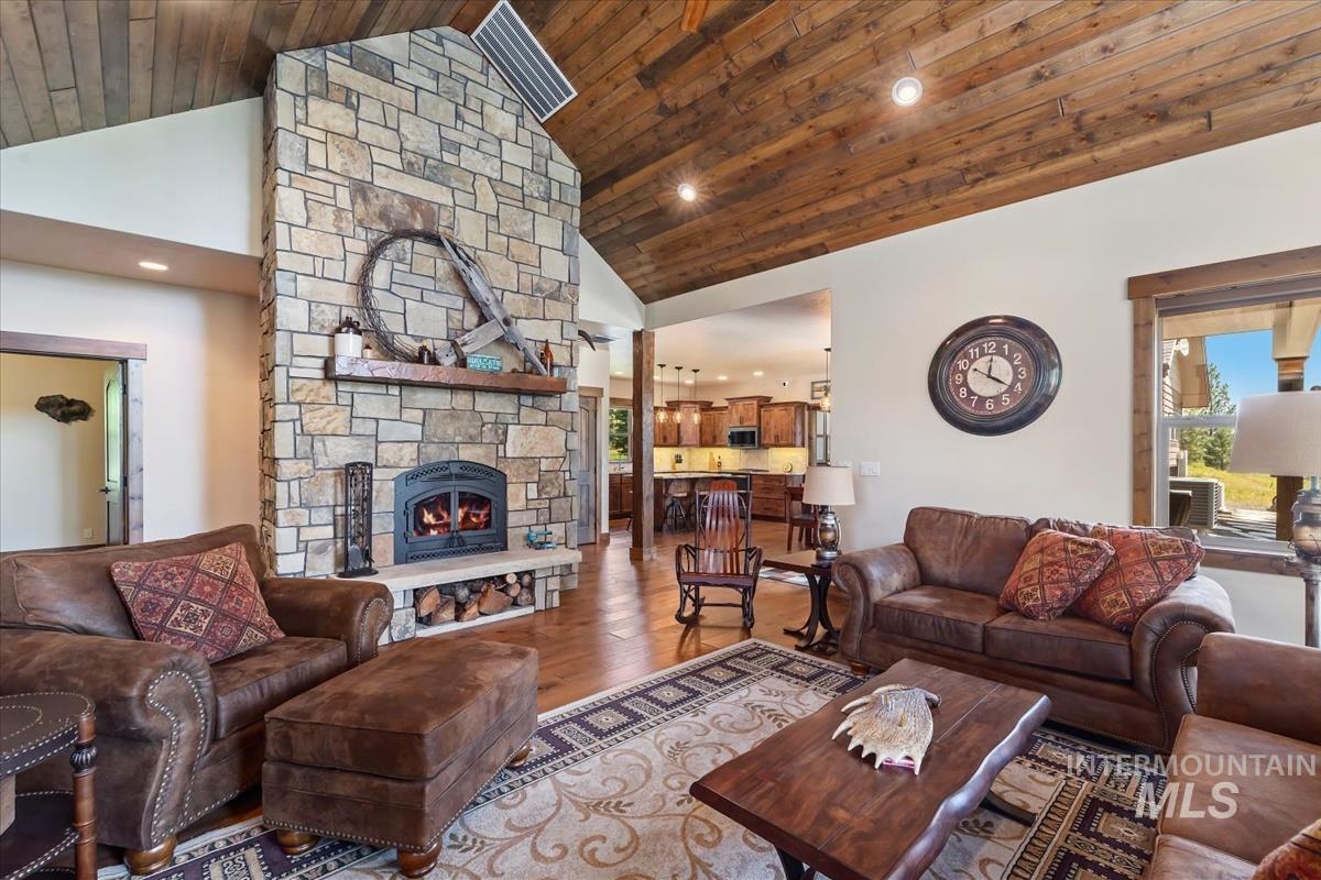 33 Sundance, McCall, Idaho 83638, 3 Bedrooms, 3.5 Bathrooms, Residential For Sale, Price $2,495,000,MLS 98997122