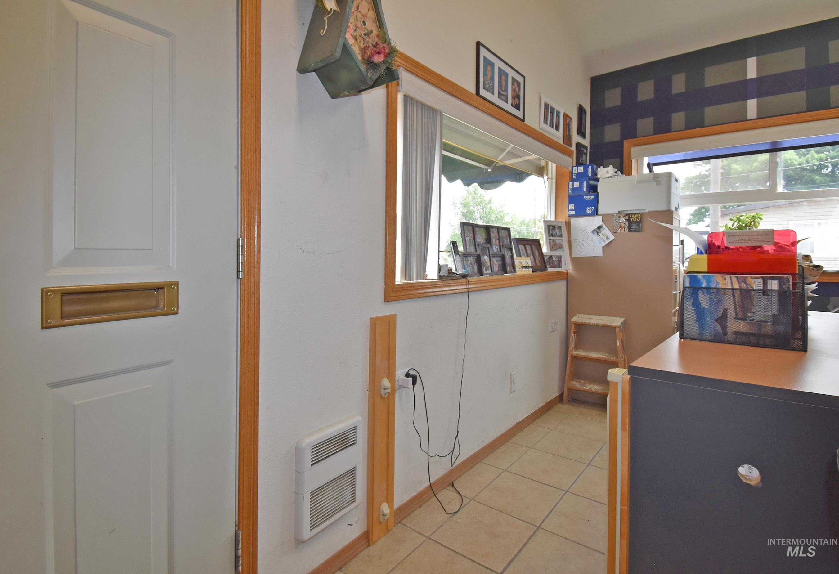 1337 Highland Avenue, Clarkston, Washington 99403, Business/Commercial For Sale, Price $275,000, 98997123