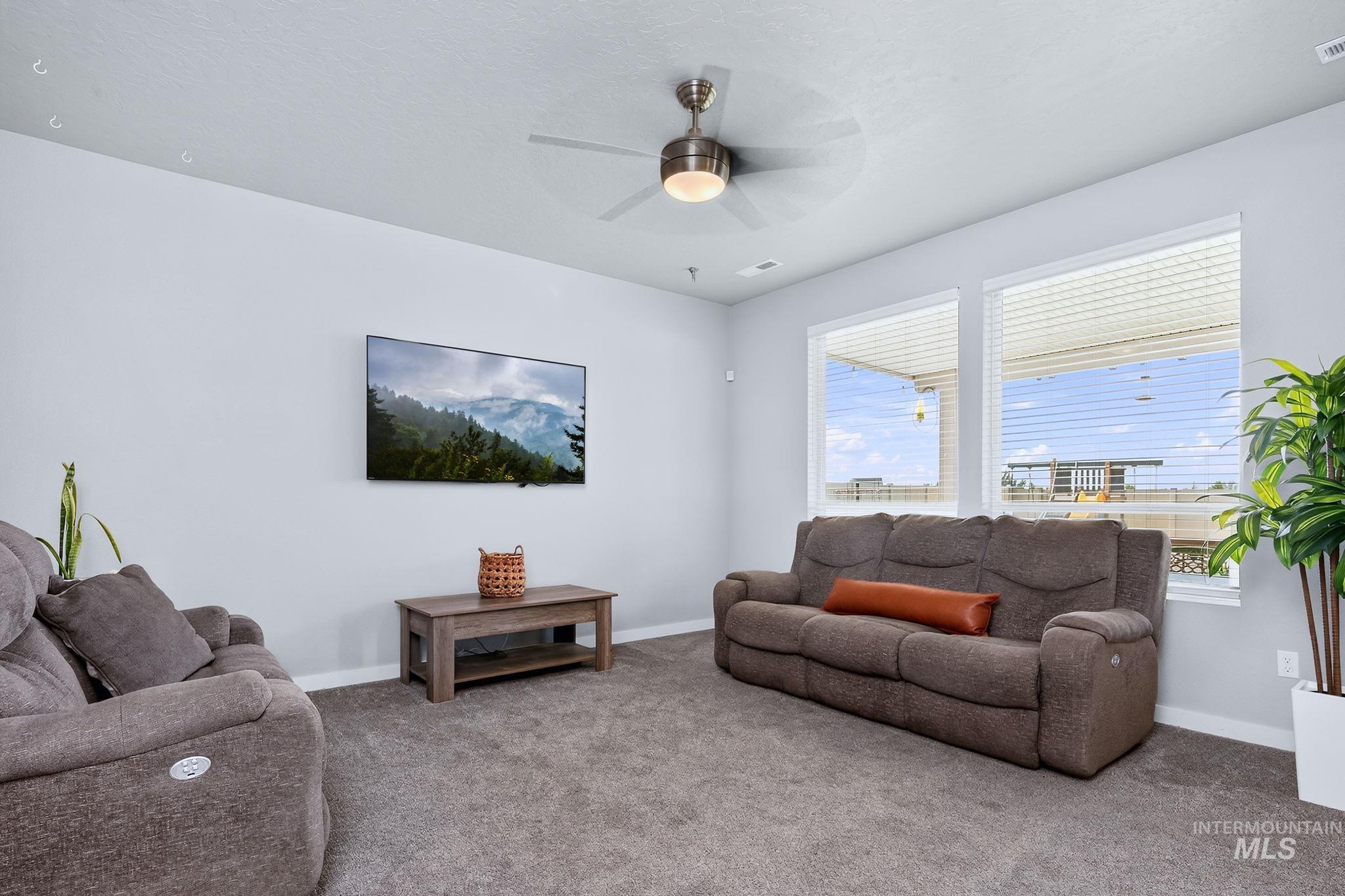 17215 N Wingtip Way, Nampa, Idaho 83687, 3 Bedrooms, 2.5 Bathrooms, Residential For Sale, Price $475,000,MLS 98997124