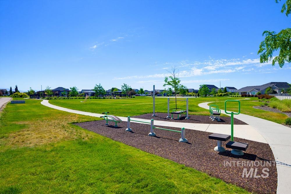 5371 W Philomena Dr, Meridian, Idaho 83646, 5 Bedrooms, 4.5 Bathrooms, Residential For Sale, Price $949,900,MLS 98997125