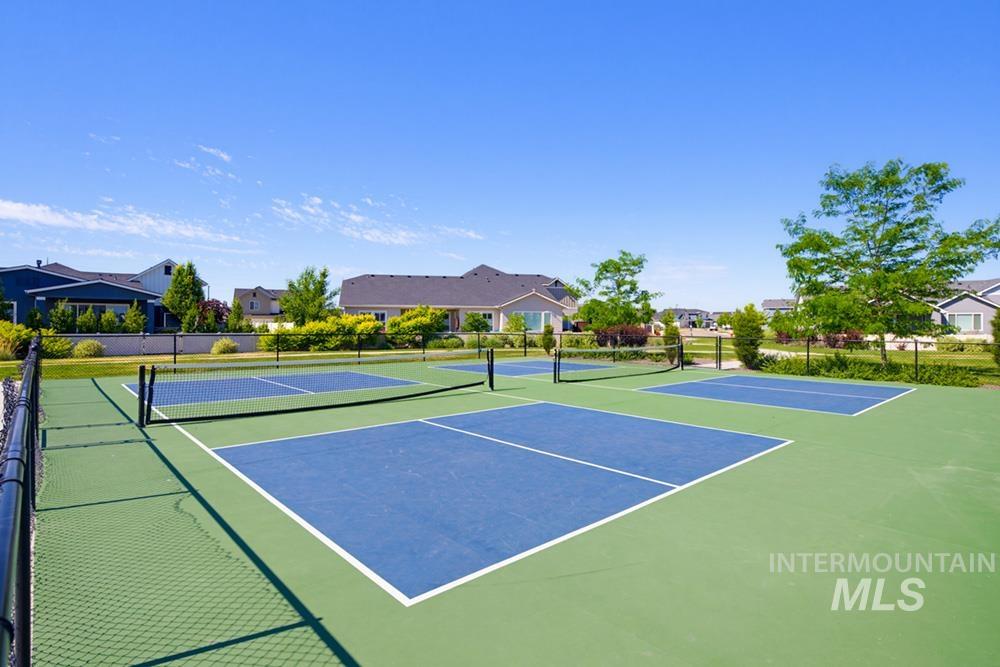 5371 W Philomena Dr, Meridian, Idaho 83646, 5 Bedrooms, 4.5 Bathrooms, Residential For Sale, Price $949,900,MLS 98997125