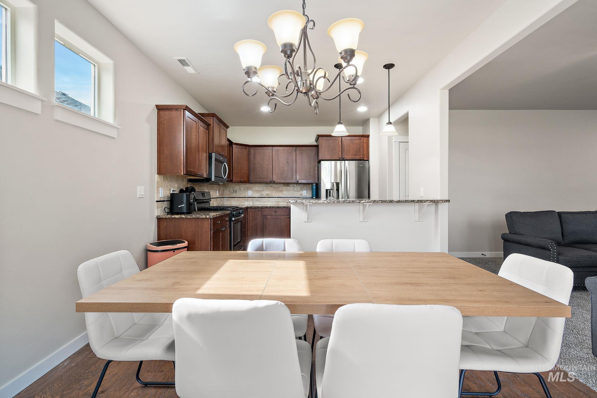 10130 W Brownstone Dr, Boise, Idaho 83709, 4 Bedrooms, 2.5 Bathrooms, Residential For Sale, Price $499,990,MLS 98997126