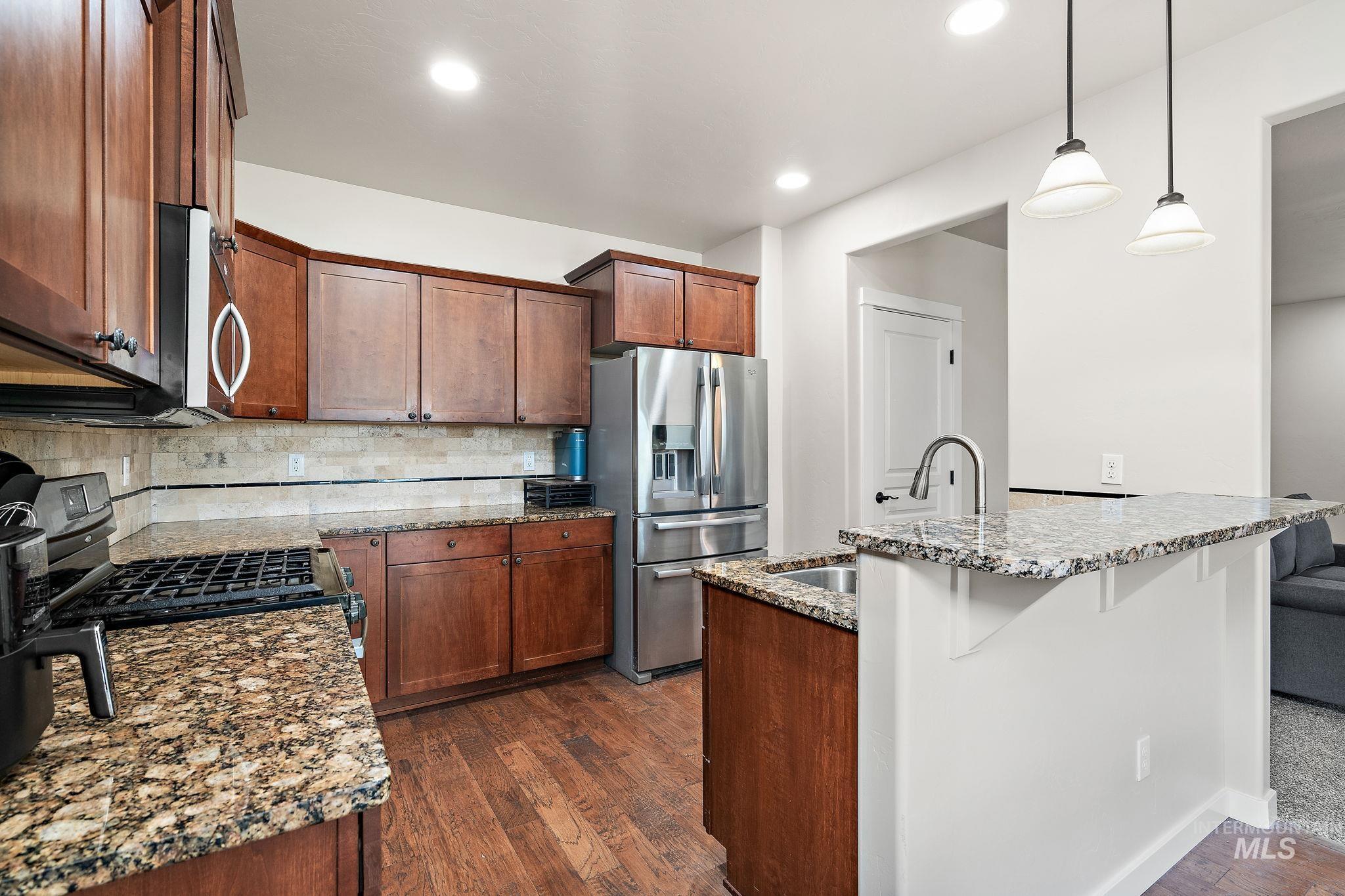 10130 W Brownstone Dr, Boise, Idaho 83709, 4 Bedrooms, 2.5 Bathrooms, Residential For Sale, Price $499,990,MLS 98997126