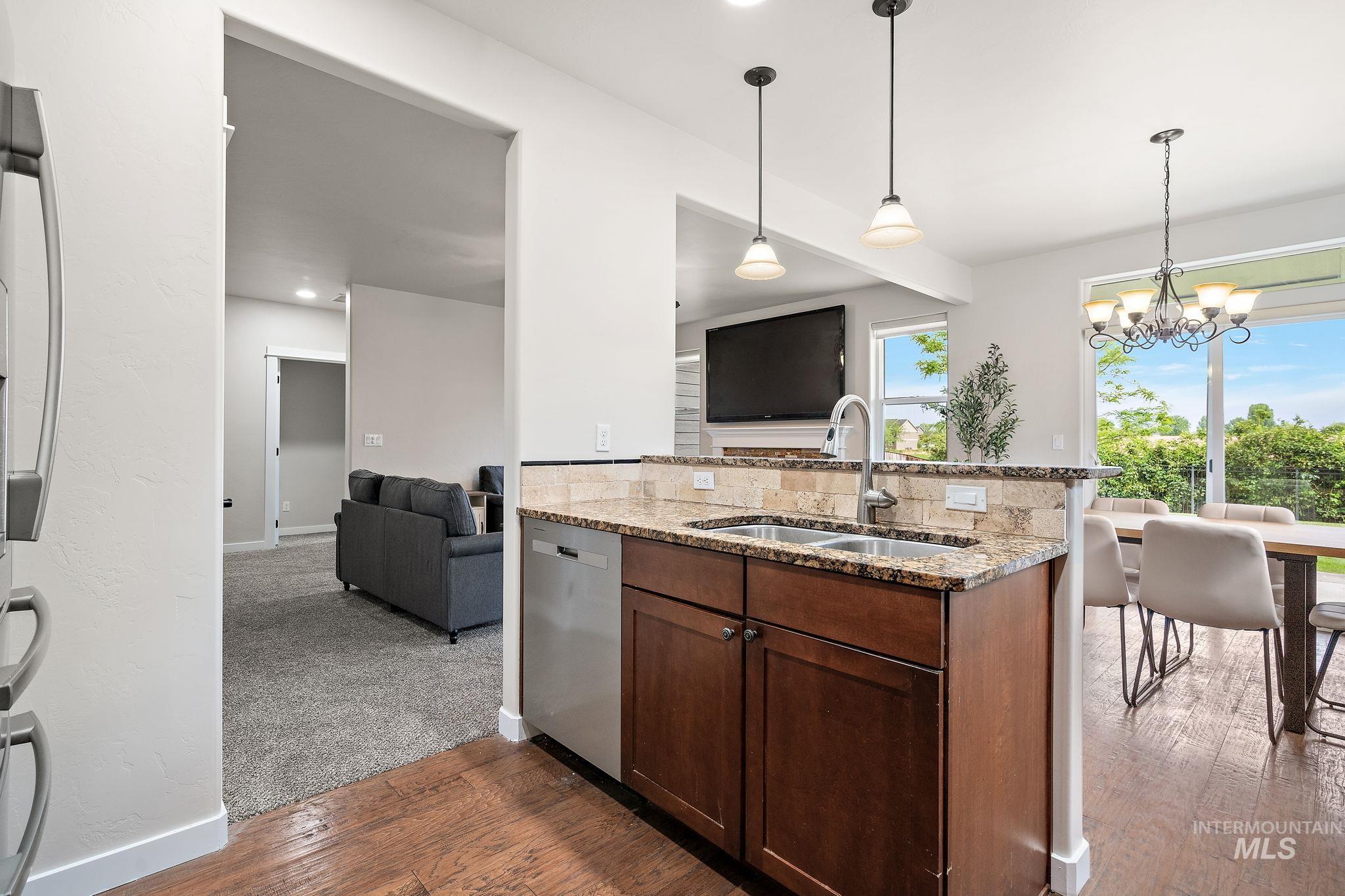 10130 W Brownstone Dr, Boise, Idaho 83709, 4 Bedrooms, 2.5 Bathrooms, Residential For Sale, Price $499,990,MLS 98997126