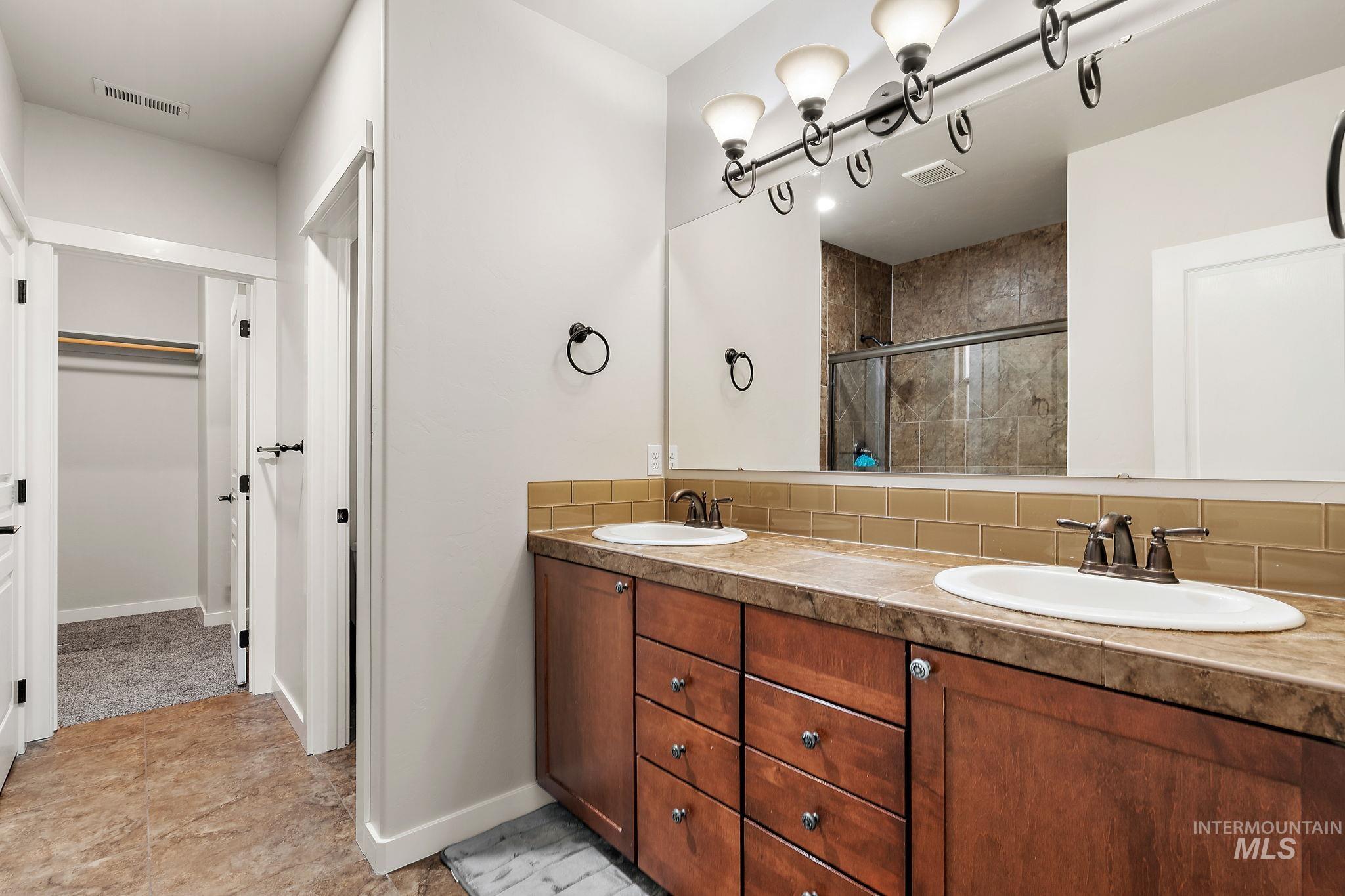 10130 W Brownstone Dr, Boise, Idaho 83709, 4 Bedrooms, 2.5 Bathrooms, Residential For Sale, Price $499,990,MLS 98997126