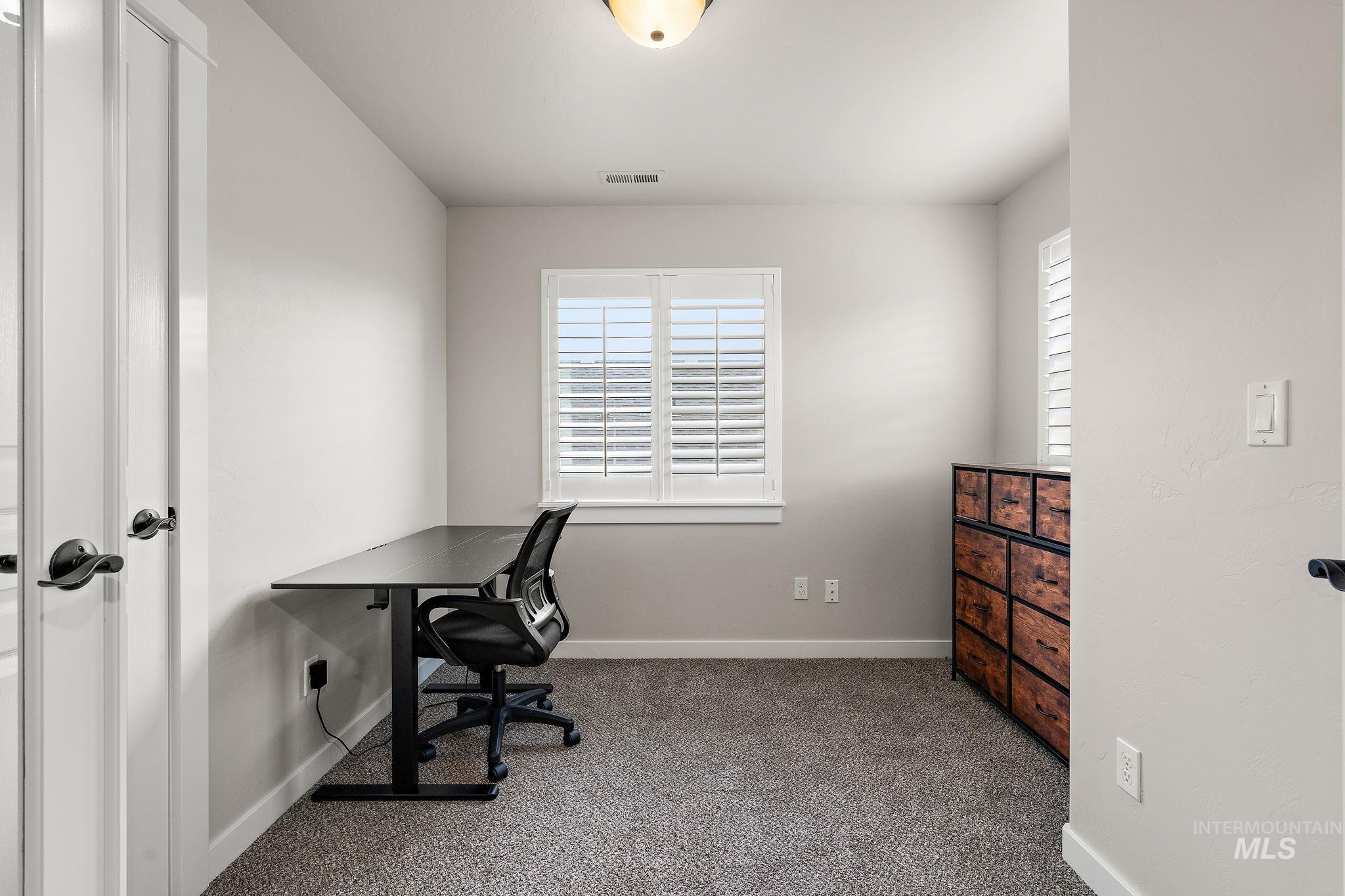 10130 W Brownstone Dr, Boise, Idaho 83709, 4 Bedrooms, 2.5 Bathrooms, Residential For Sale, Price $499,990,MLS 98997126