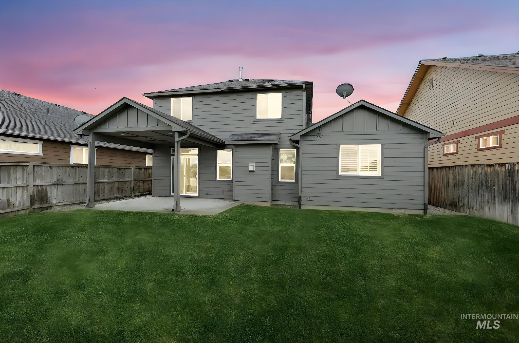 10130 W Brownstone Dr, Boise, Idaho 83709, 4 Bedrooms, 2.5 Bathrooms, Residential For Sale, Price $499,990,MLS 98997126