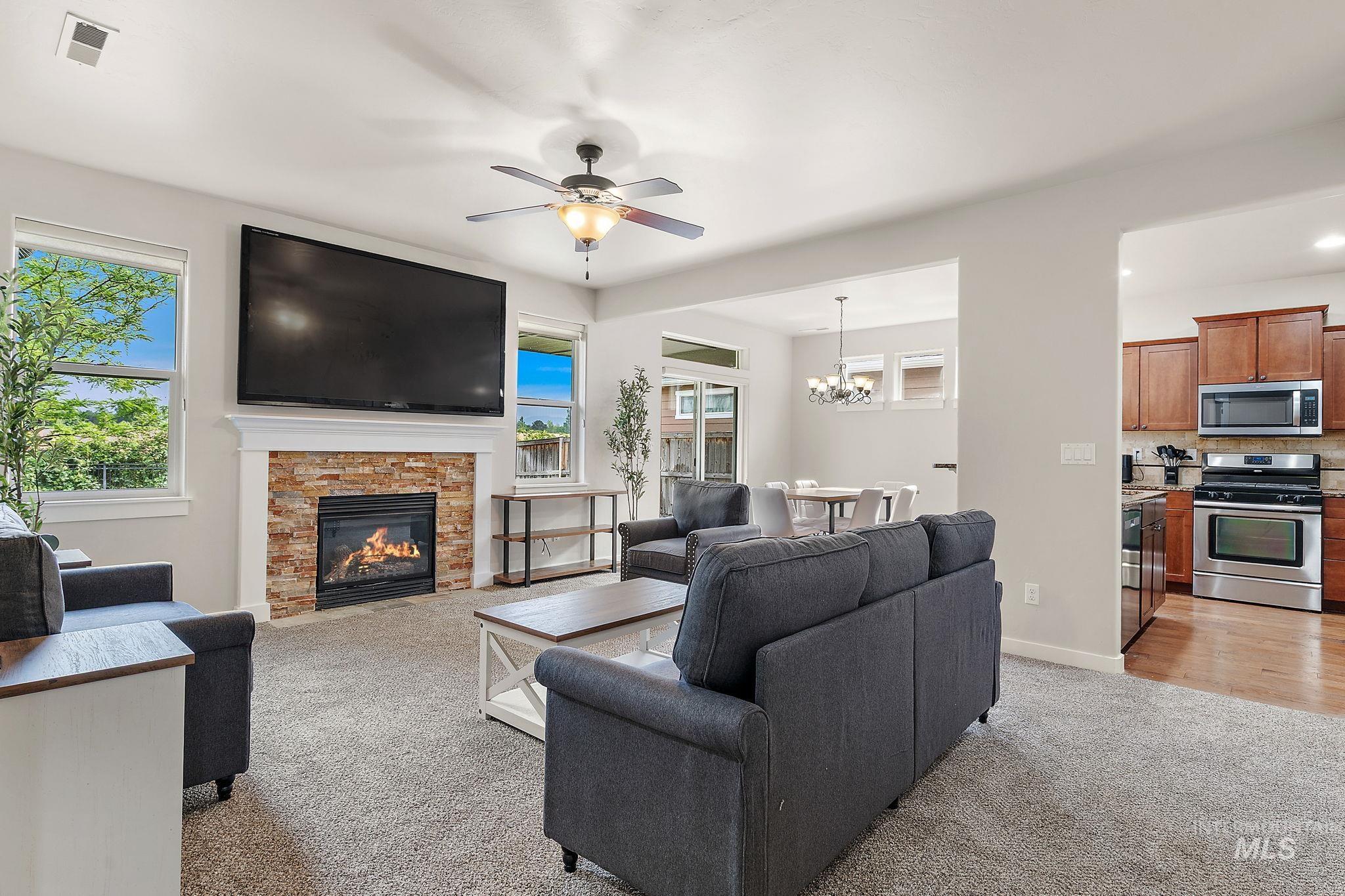 10130 W Brownstone Dr, Boise, Idaho 83709, 4 Bedrooms, 2.5 Bathrooms, Residential For Sale, Price $499,990,MLS 98997126