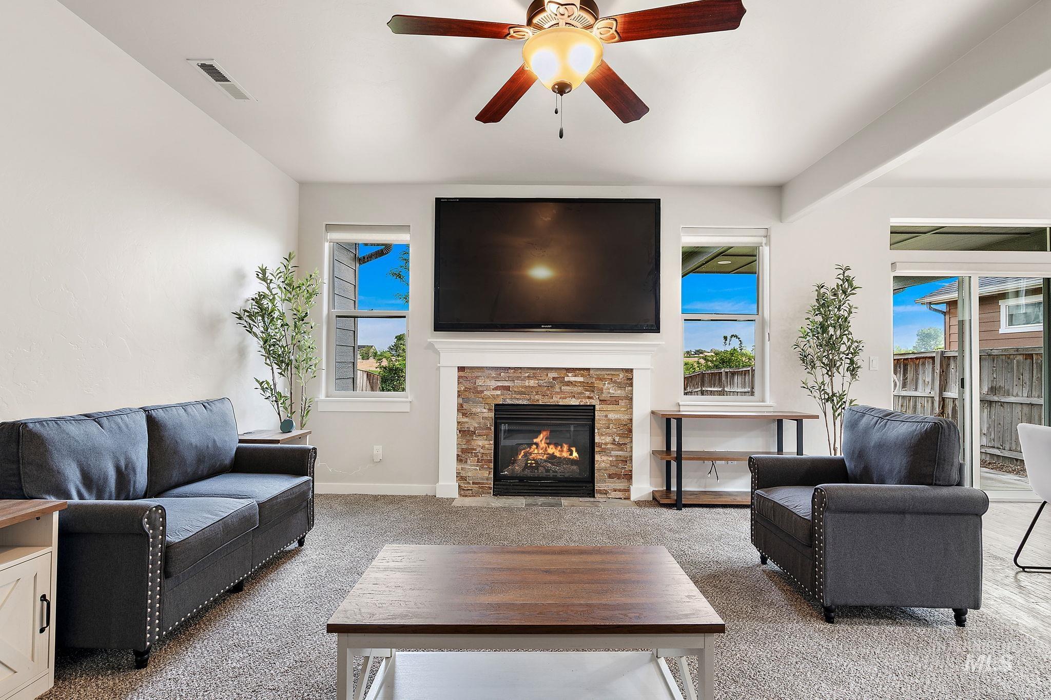 10130 W Brownstone Dr, Boise, Idaho 83709, 4 Bedrooms, 2.5 Bathrooms, Residential For Sale, Price $499,990,MLS 98997126