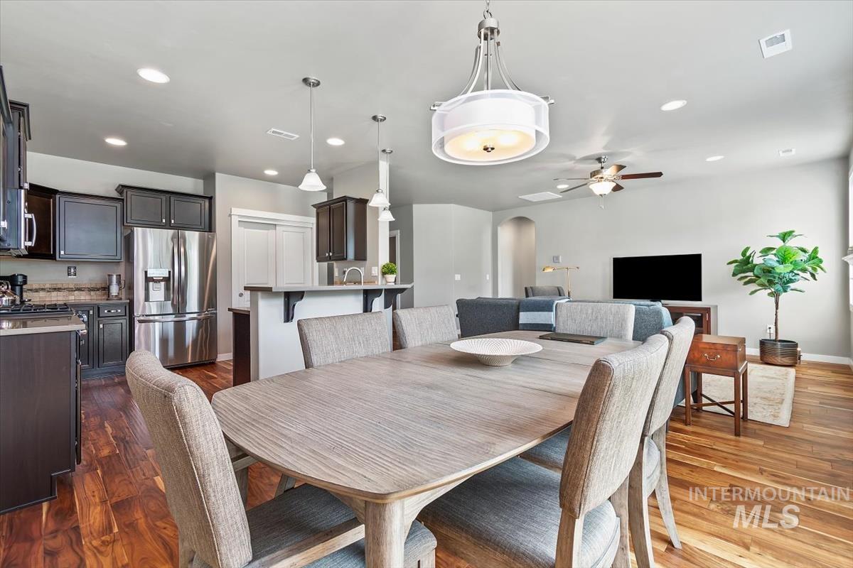 12471 W Peak View St, Boise, Idaho 83709, 3 Bedrooms, 2 Bathrooms, Residential For Sale, Price $490,000,MLS 98997127