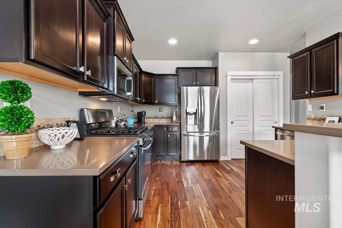 12471 W Peak View St, Boise, Idaho 83709, 3 Bedrooms, 2 Bathrooms, Residential For Sale, Price $490,000,MLS 98997127