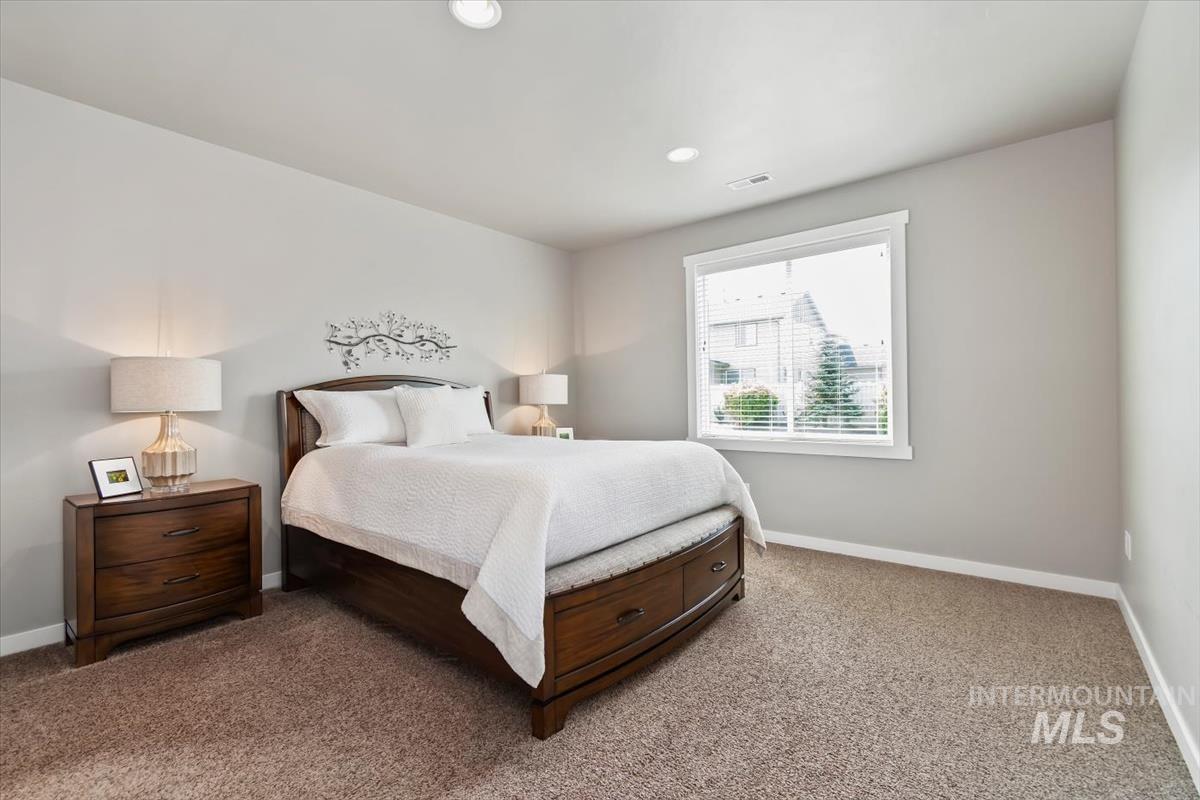 12471 W Peak View St, Boise, Idaho 83709, 3 Bedrooms, 2 Bathrooms, Residential For Sale, Price $490,000,MLS 98997127