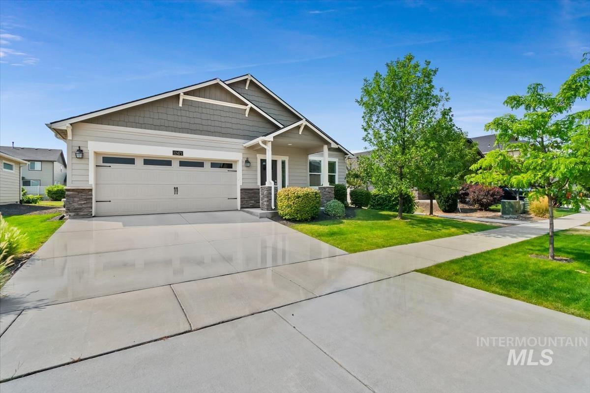 12471 W Peak View St, Boise, Idaho 83709, 3 Bedrooms, 2 Bathrooms, Residential For Sale, Price $490,000,MLS 98997127