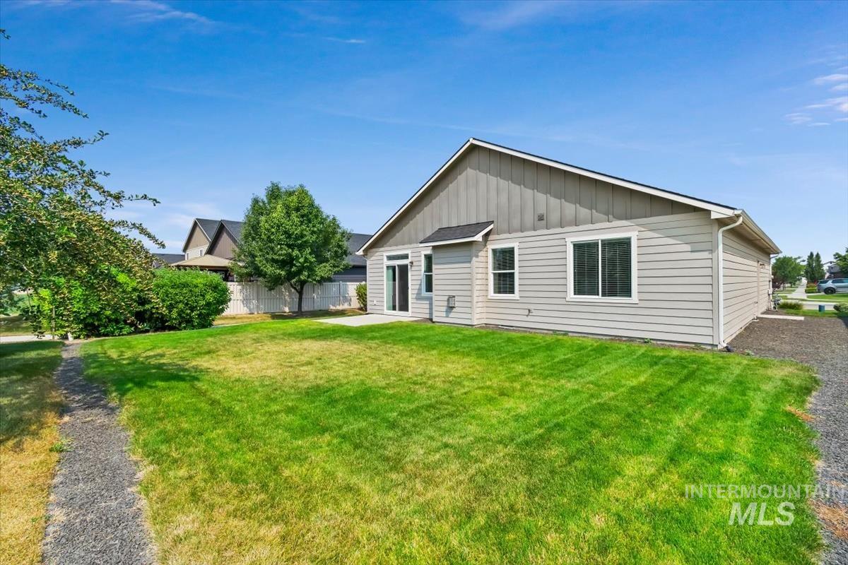 12471 W Peak View St, Boise, Idaho 83709, 3 Bedrooms, 2 Bathrooms, Residential For Sale, Price $490,000,MLS 98997127