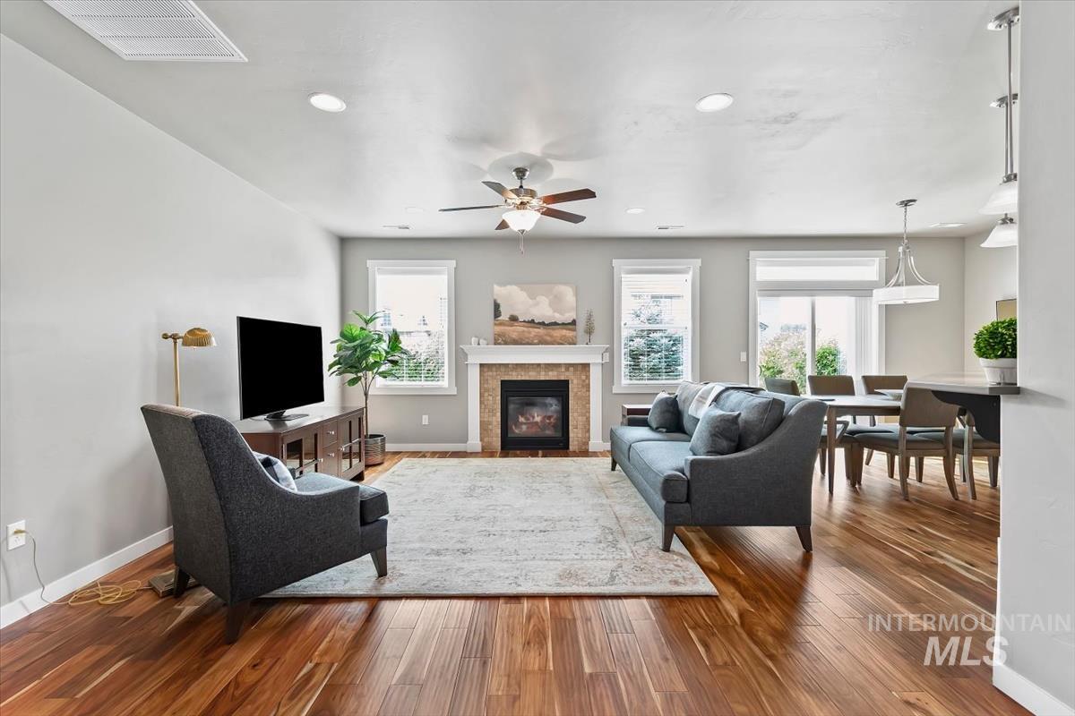 12471 W Peak View St, Boise, Idaho 83709, 3 Bedrooms, 2 Bathrooms, Residential For Sale, Price $490,000,MLS 98997127