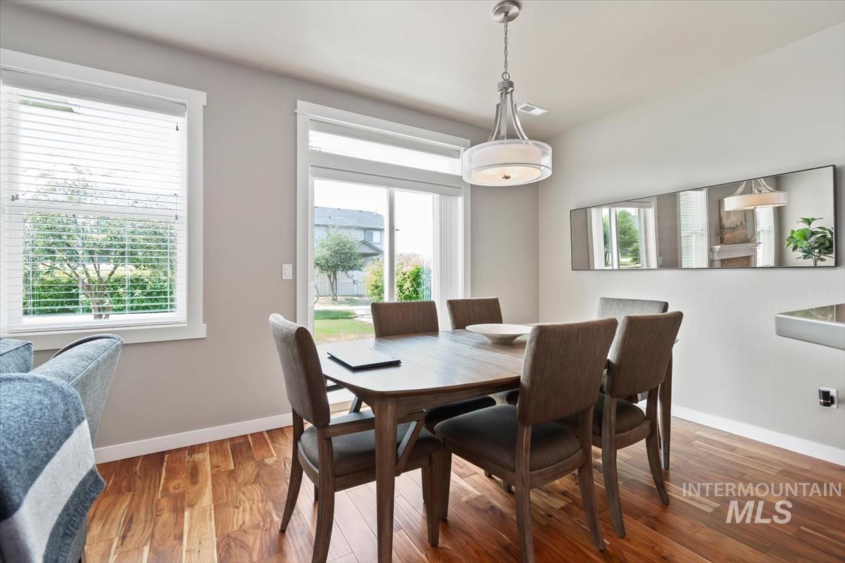 12471 W Peak View St, Boise, Idaho 83709, 3 Bedrooms, 2 Bathrooms, Residential For Sale, Price $490,000,MLS 98997127