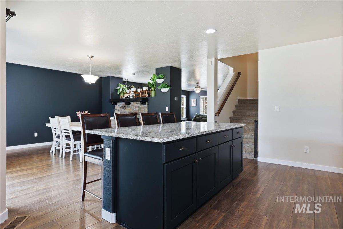 1929 W Crenshaw St, Kuna, Idaho 83634, 5 Bedrooms, 2.5 Bathrooms, Residential For Sale, Price $585,000,MLS 98997128