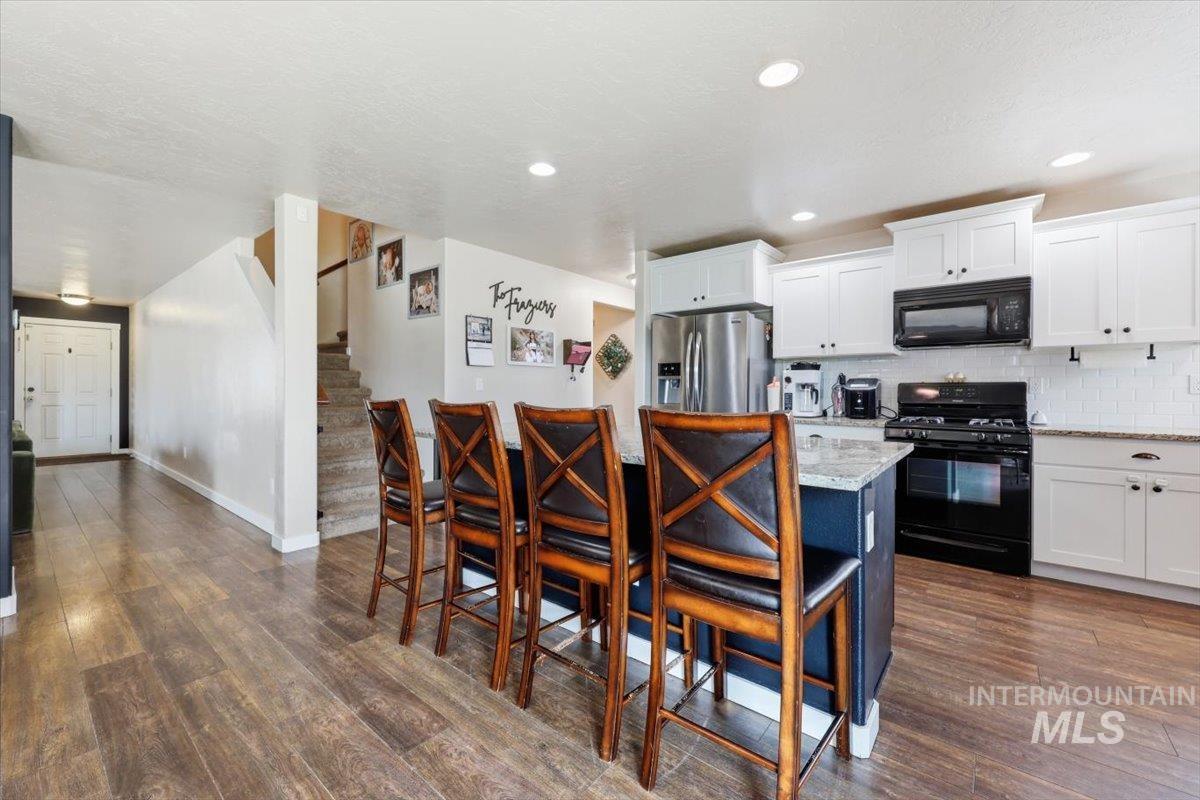 1929 W Crenshaw St, Kuna, Idaho 83634, 5 Bedrooms, 2.5 Bathrooms, Residential For Sale, Price $585,000,MLS 98997128