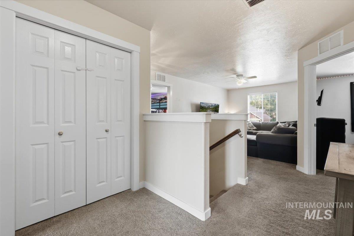 1929 W Crenshaw St, Kuna, Idaho 83634, 5 Bedrooms, 2.5 Bathrooms, Residential For Sale, Price $585,000,MLS 98997128