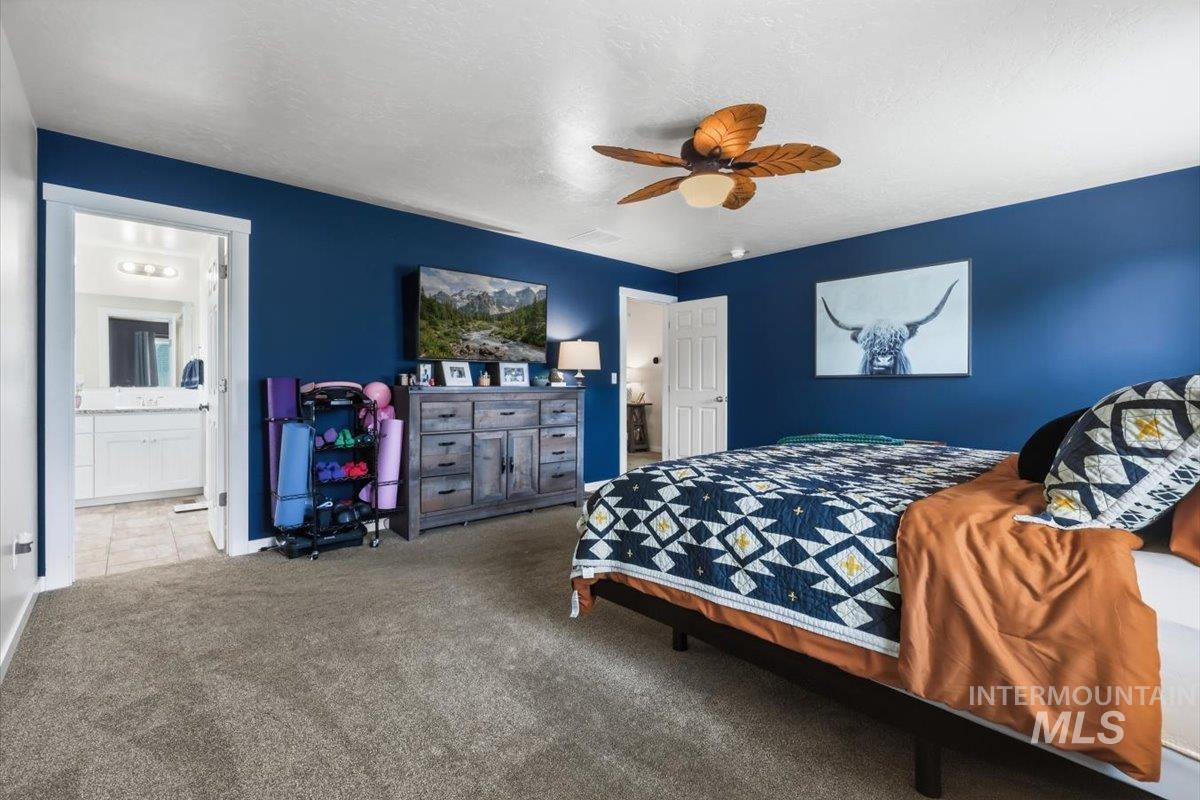 1929 W Crenshaw St, Kuna, Idaho 83634, 5 Bedrooms, 2.5 Bathrooms, Residential For Sale, Price $585,000,MLS 98997128