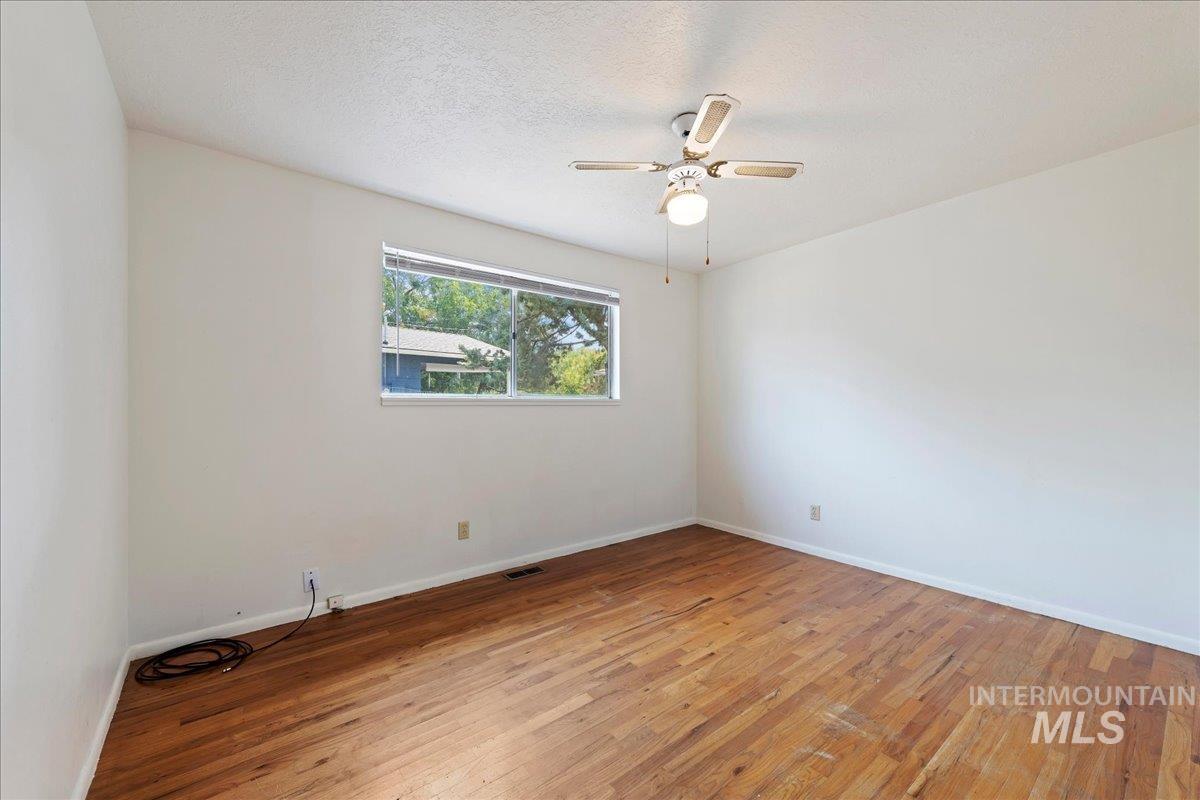 6315 W Dorian Street, Boise, Idaho 83709, 3 Bedrooms, 1 Bathroom, Residential For Sale, Price $319,900,MLS 98997132