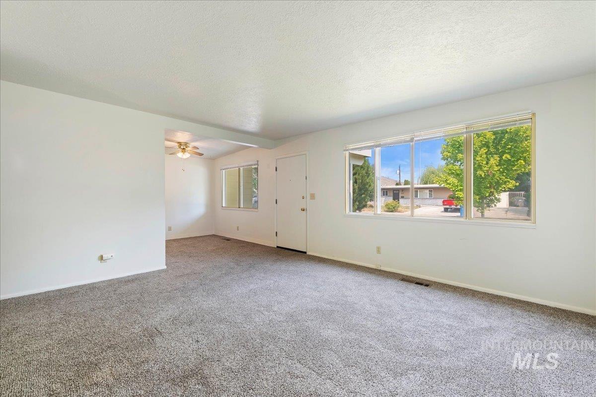 6315 W Dorian Street, Boise, Idaho 83709, 3 Bedrooms, 1 Bathroom, Residential For Sale, Price $319,900,MLS 98997132