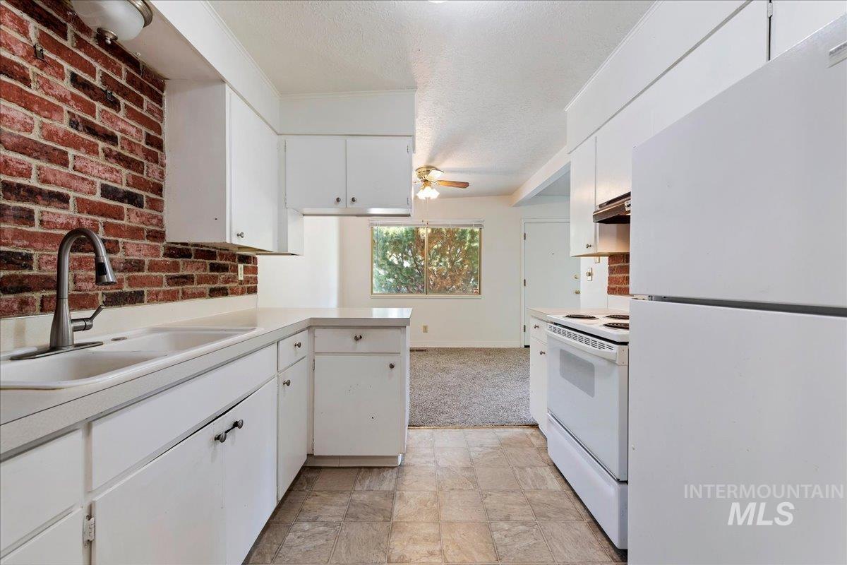 6315 W Dorian Street, Boise, Idaho 83709, 3 Bedrooms, 1 Bathroom, Residential For Sale, Price $319,900,MLS 98997132