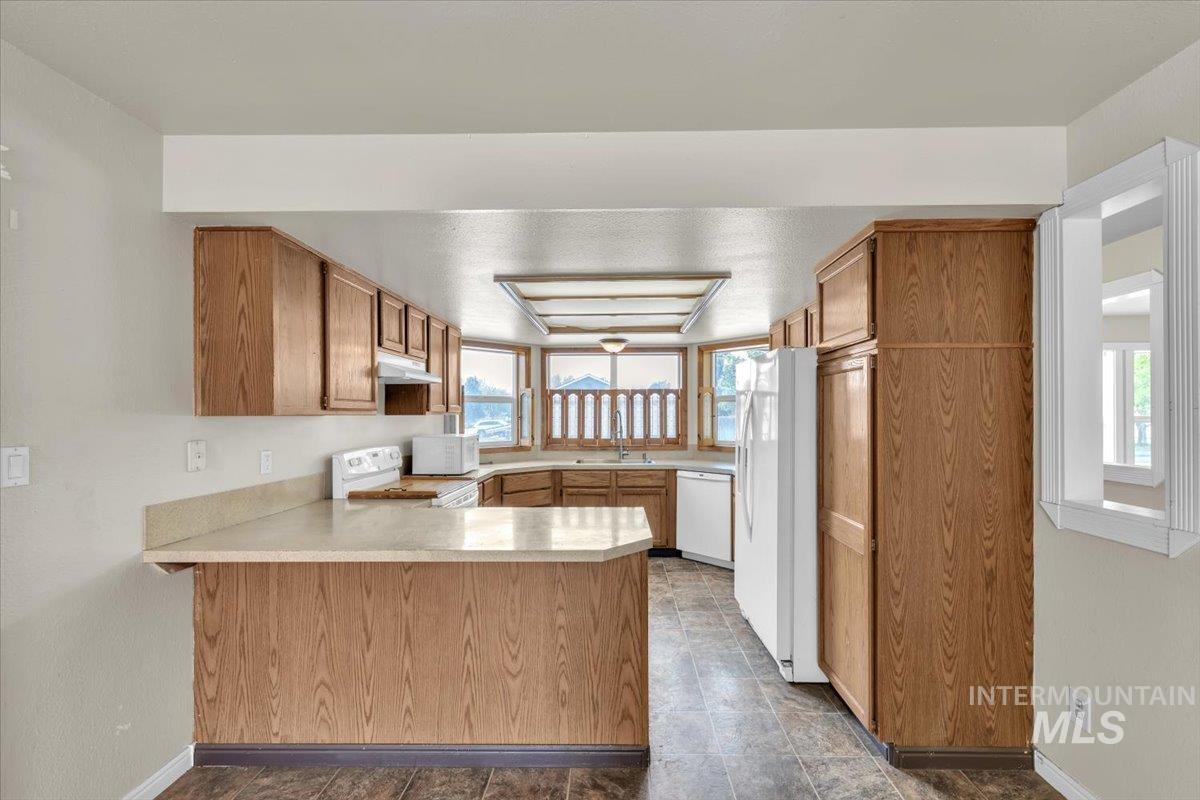 140 W 15th N, Mountain Home, Idaho 83647, 3 Bedrooms, 2 Bathrooms, Residential For Sale, Price $295,000,MLS 98997133