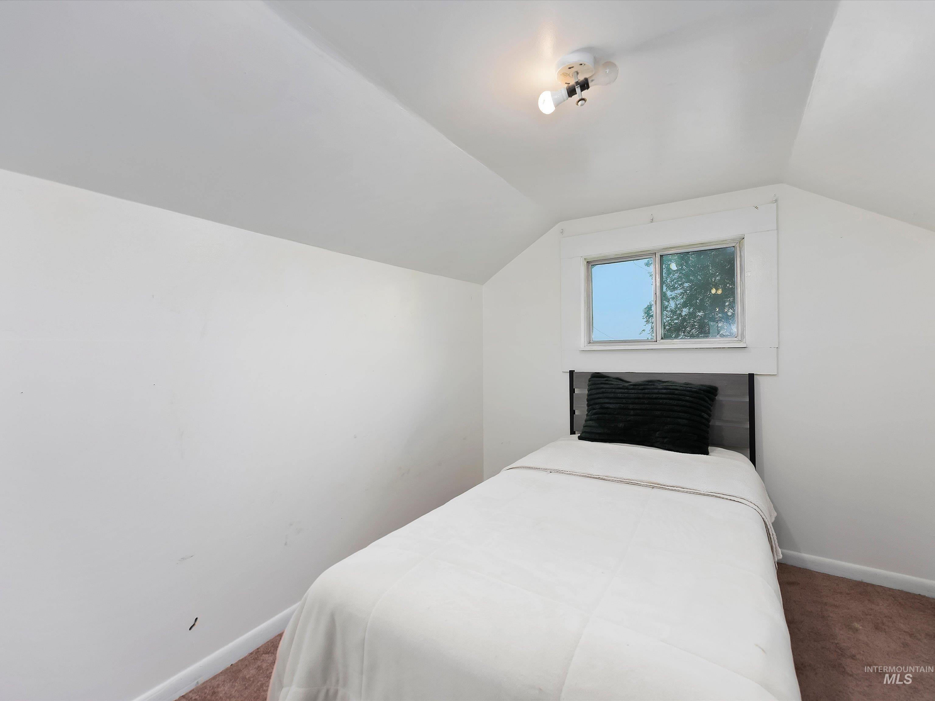 211 W 200 N, Rupert, Idaho 83350, 4 Bedrooms, 1 Bathroom, Residential For Sale, Price $325,000, 98997135