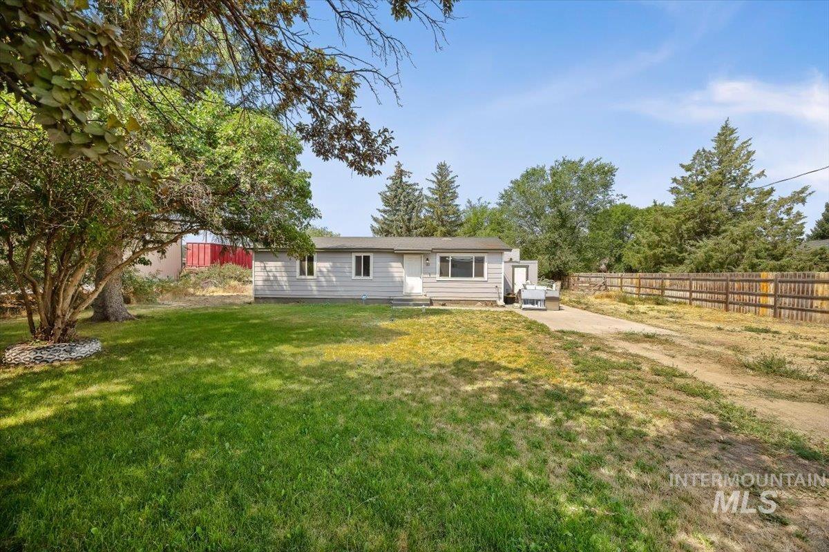 110 Park St N, Hazelton, Idaho 83335, 3 Bedrooms, 2 Bathrooms, Residential For Sale, Price $275,000,MLS 98997138