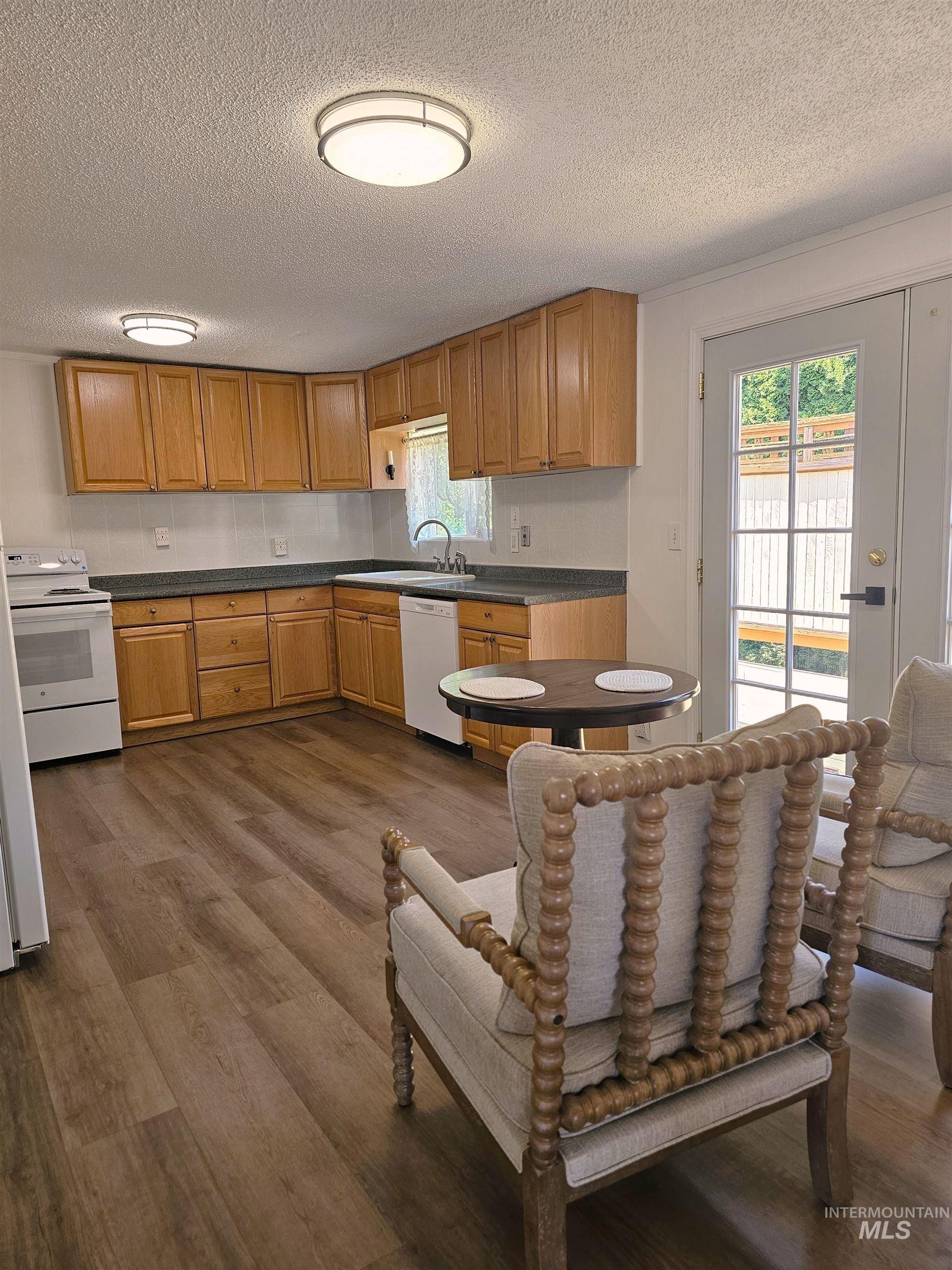 713 1/2 Airway Ave, Lewiston, Idaho 83501, 2 Bedrooms, 1 Bathroom, Residential For Sale, Price $299,900,MLS 98997140