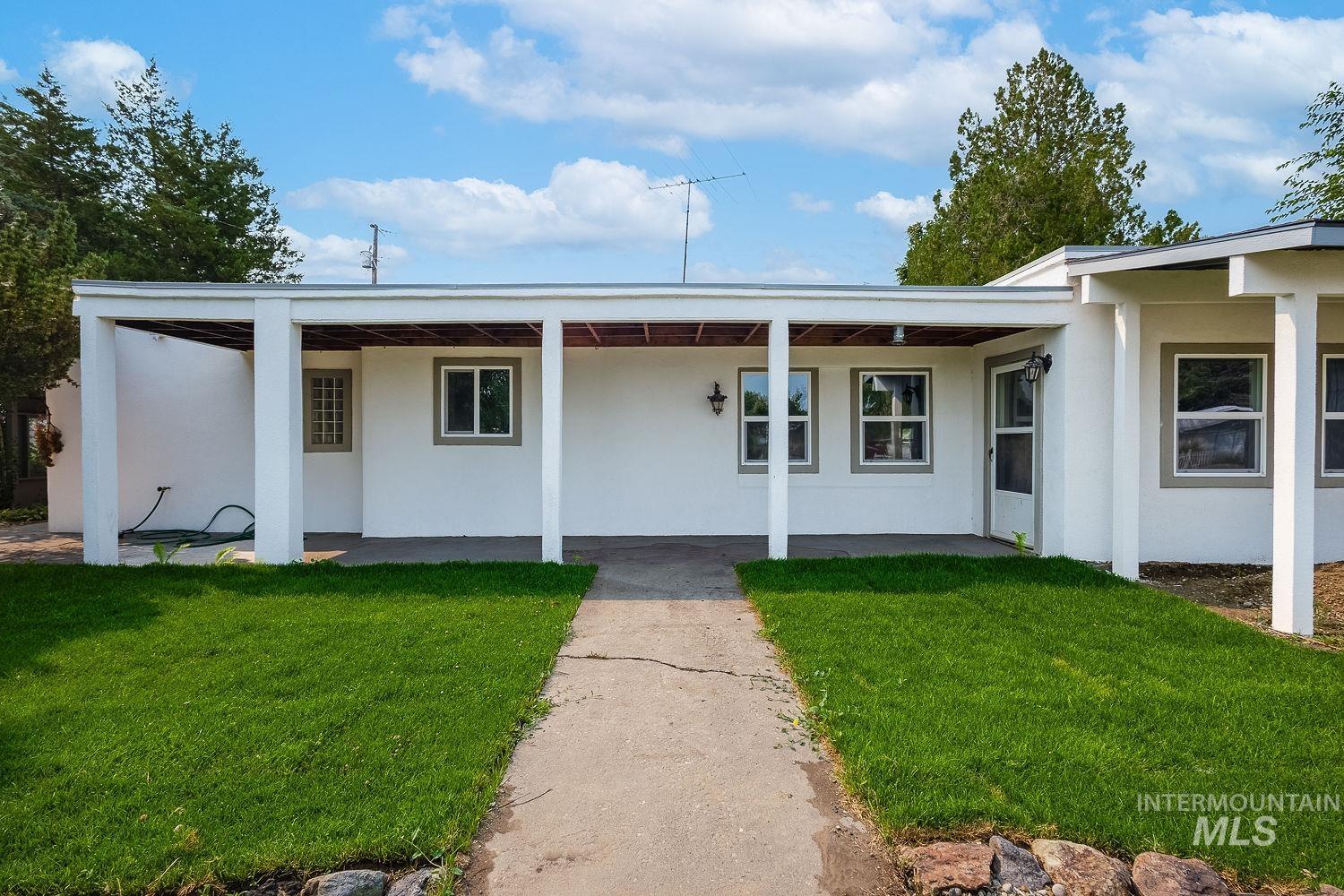 701 W Oregon Ave, Homedale, Idaho 83628, 3 Bedrooms, 2 Bathrooms, Residential For Sale, Price $369,950,MLS 98997141
