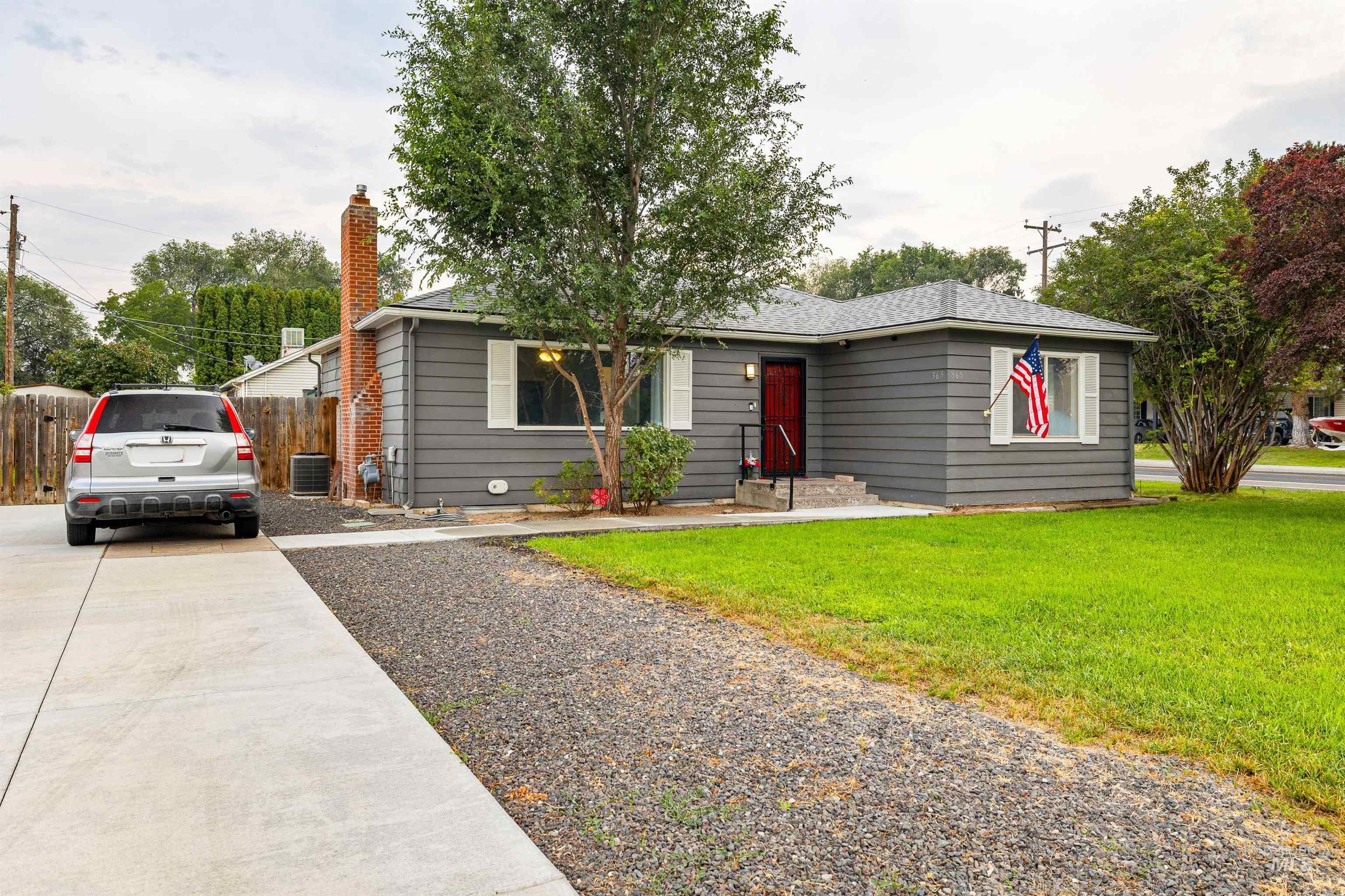 365 Caswell Ave. West, Twin Falls, Idaho 83301, 2 Bedrooms, 1 Bathroom, Residential For Sale, Price $280,000,MLS 98997144