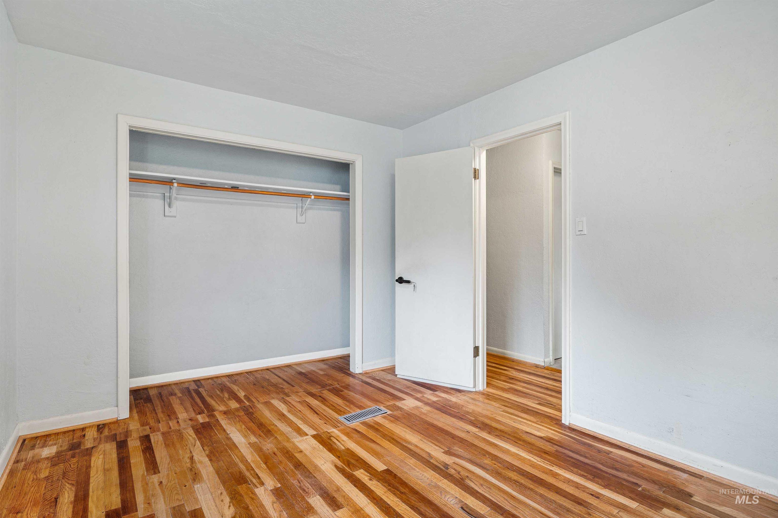 365 Caswell Ave. West, Twin Falls, Idaho 83301, 2 Bedrooms, 1 Bathroom, Residential For Sale, Price $280,000,MLS 98997144