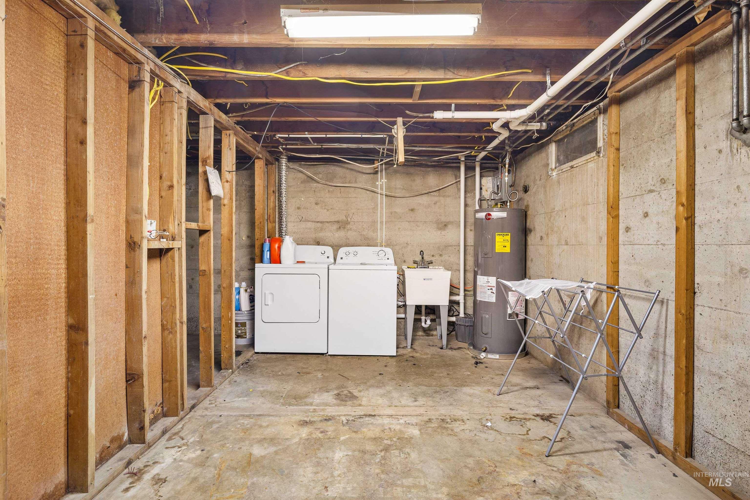 365 Caswell Ave. West, Twin Falls, Idaho 83301, 2 Bedrooms, 1 Bathroom, Residential For Sale, Price $280,000,MLS 98997144