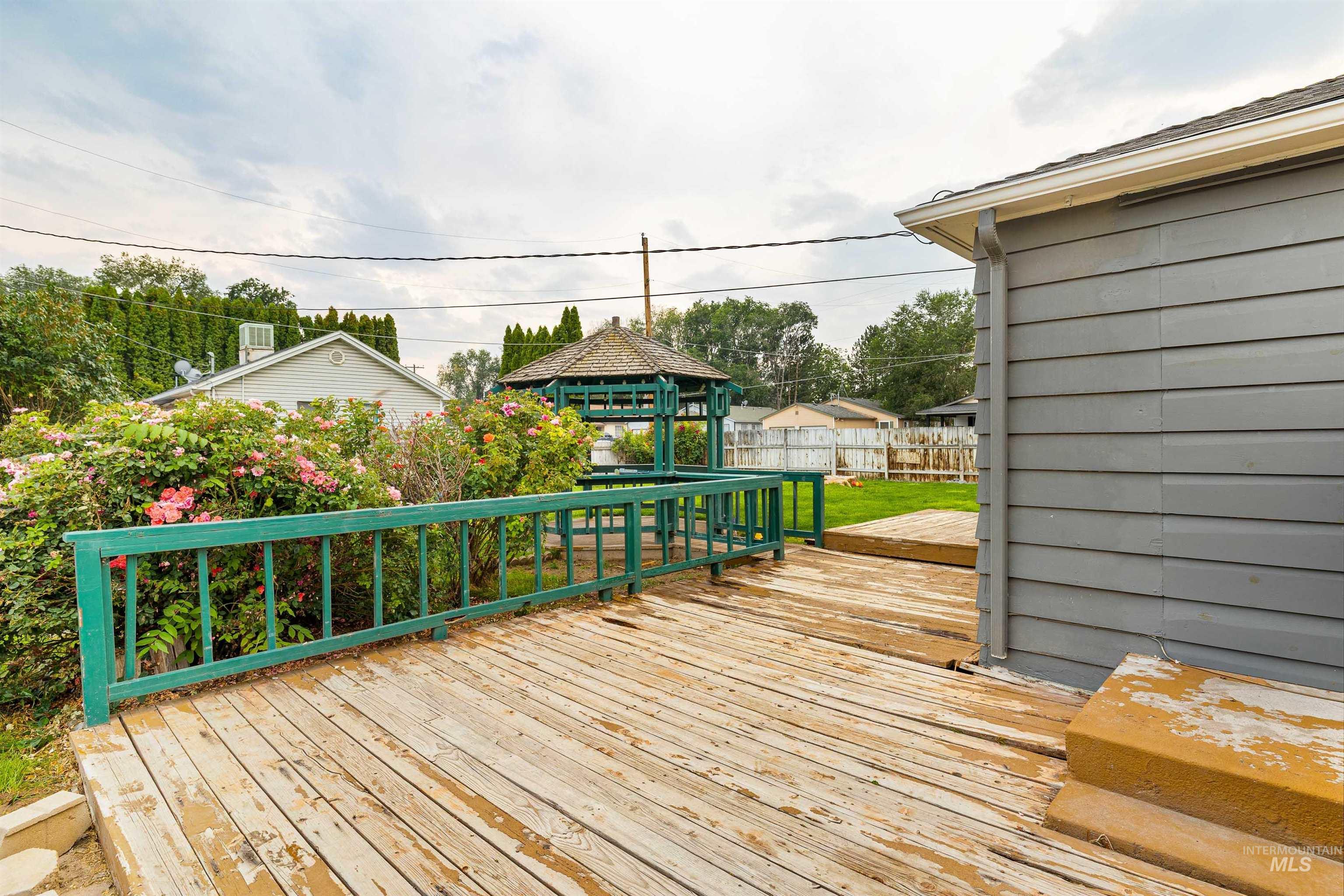 365 Caswell Ave. West, Twin Falls, Idaho 83301, 2 Bedrooms, 1 Bathroom, Residential For Sale, Price $280,000,MLS 98997144