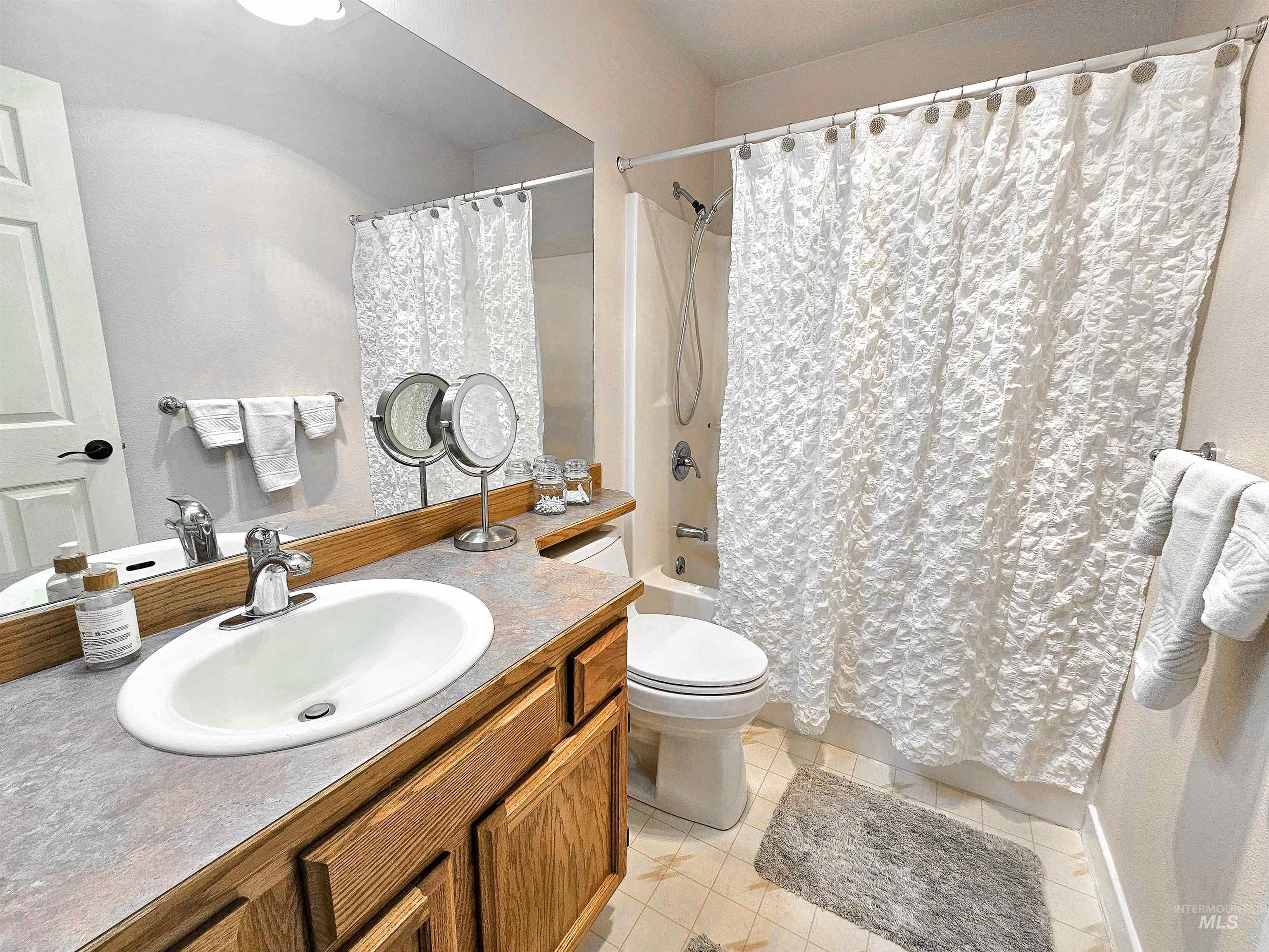 3608 Masters Drive, Clarkston, Washington 99403, 4 Bedrooms, 3 Bathrooms, Residential For Sale, Price $595,000,MLS 98997146