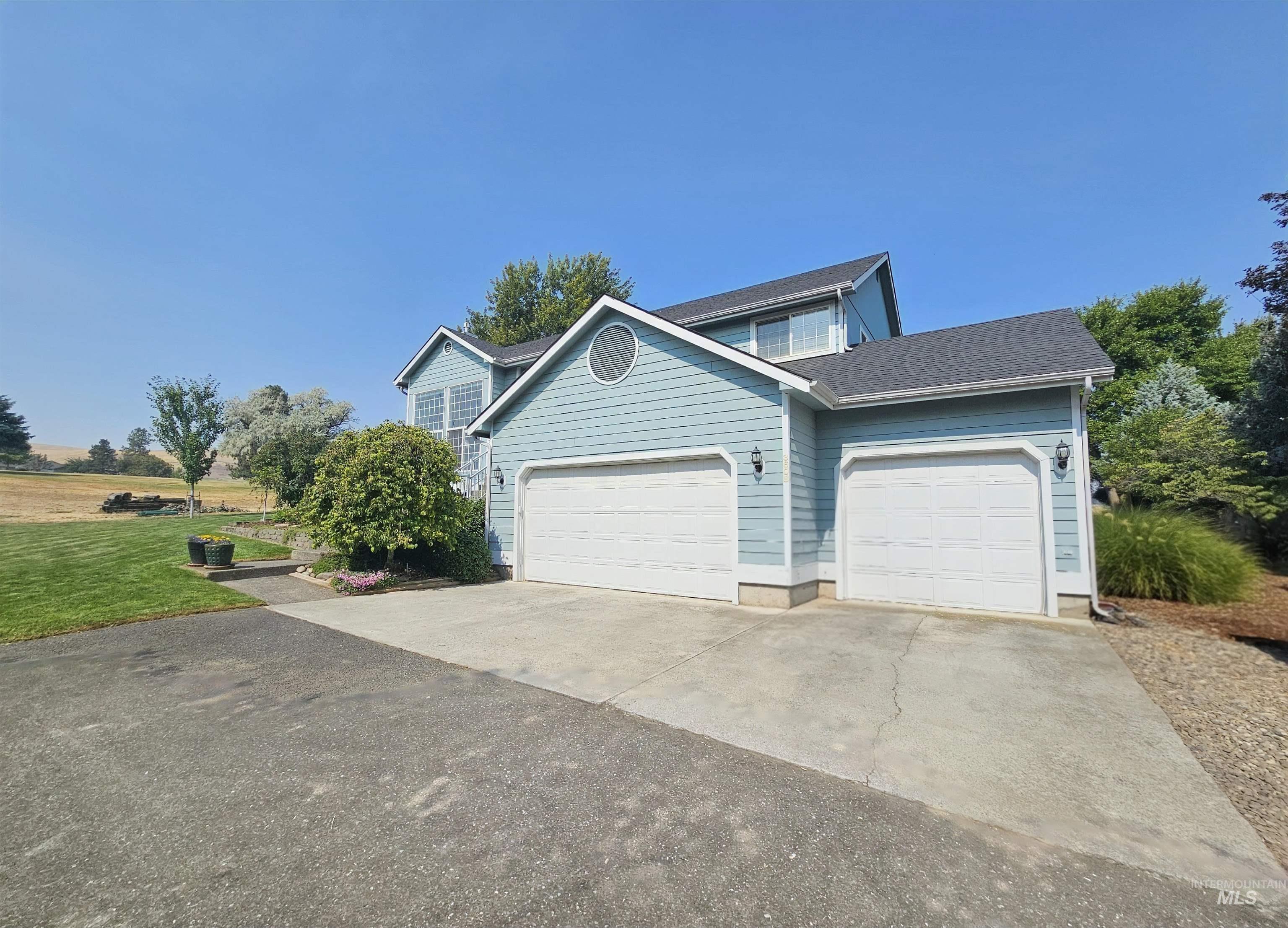 3608 Masters Drive, Clarkston, Washington 99403, 4 Bedrooms, 3 Bathrooms, Residential For Sale, Price $595,000,MLS 98997146