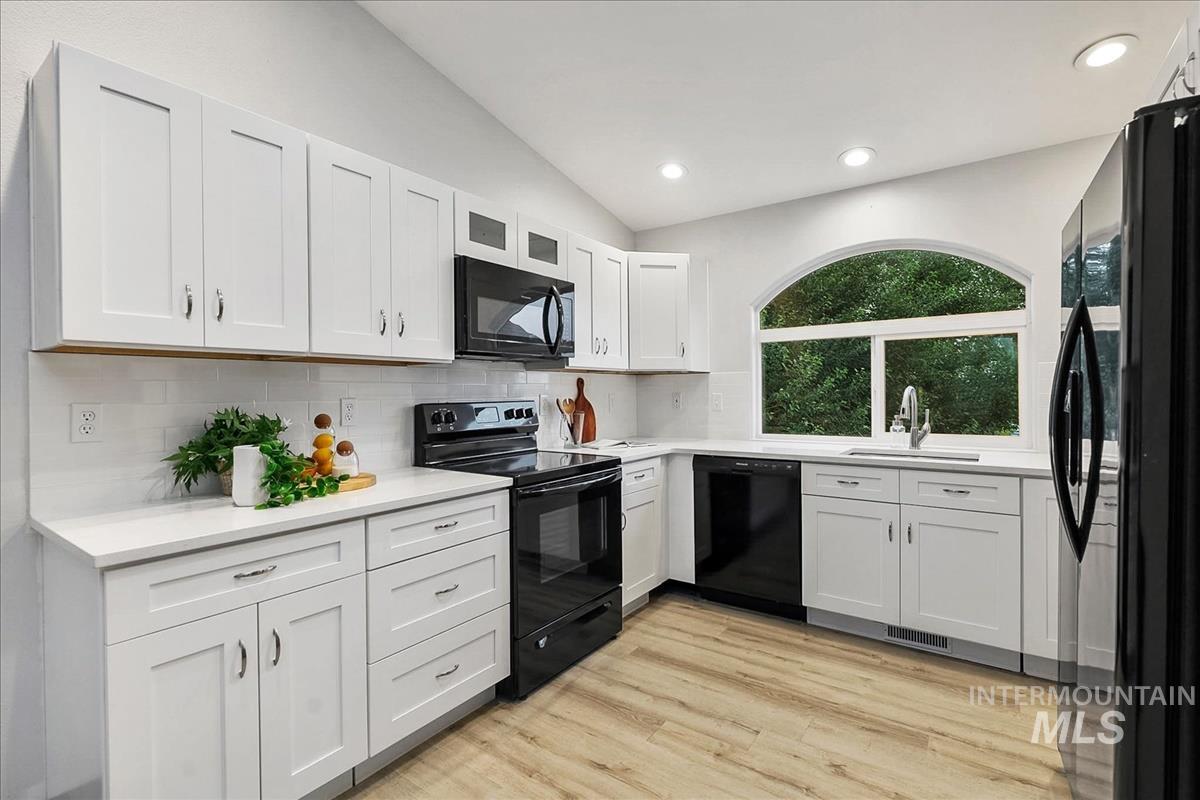 5814 Howard Lane, Nampa, Idaho 83687, 3 Bedrooms, 2.5 Bathrooms, Residential For Sale, Price $475,000,MLS 98997150