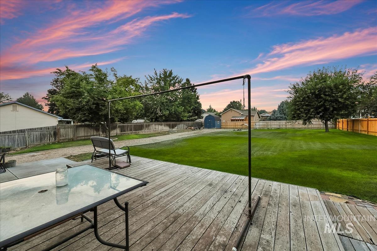 5814 Howard Lane, Nampa, Idaho 83687, 3 Bedrooms, 2.5 Bathrooms, Residential For Sale, Price $475,000,MLS 98997150