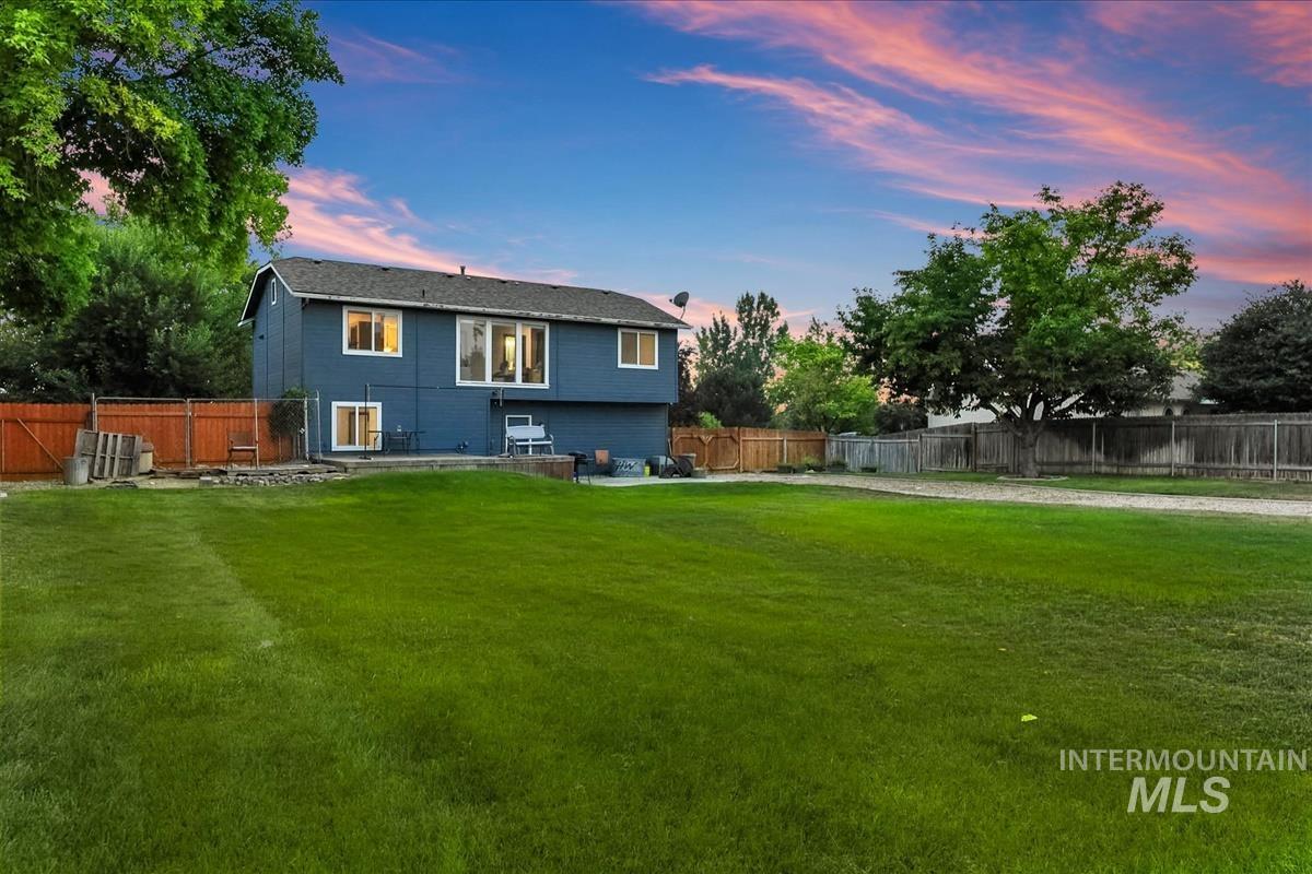 5814 Howard Lane, Nampa, Idaho 83687, 3 Bedrooms, 2.5 Bathrooms, Residential For Sale, Price $475,000,MLS 98997150