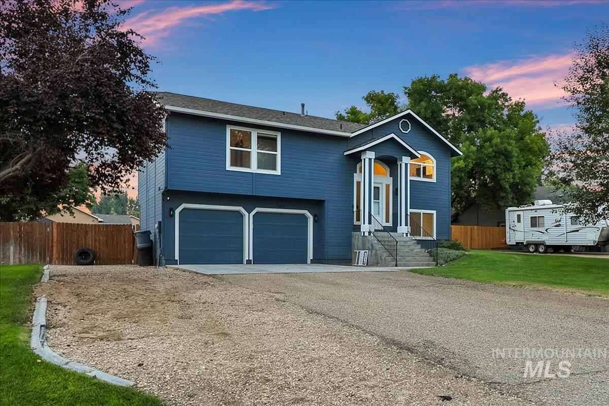 5814 Howard Lane, Nampa, Idaho 83687, 3 Bedrooms, 2.5 Bathrooms, Residential For Sale, Price $475,000,MLS 98997150