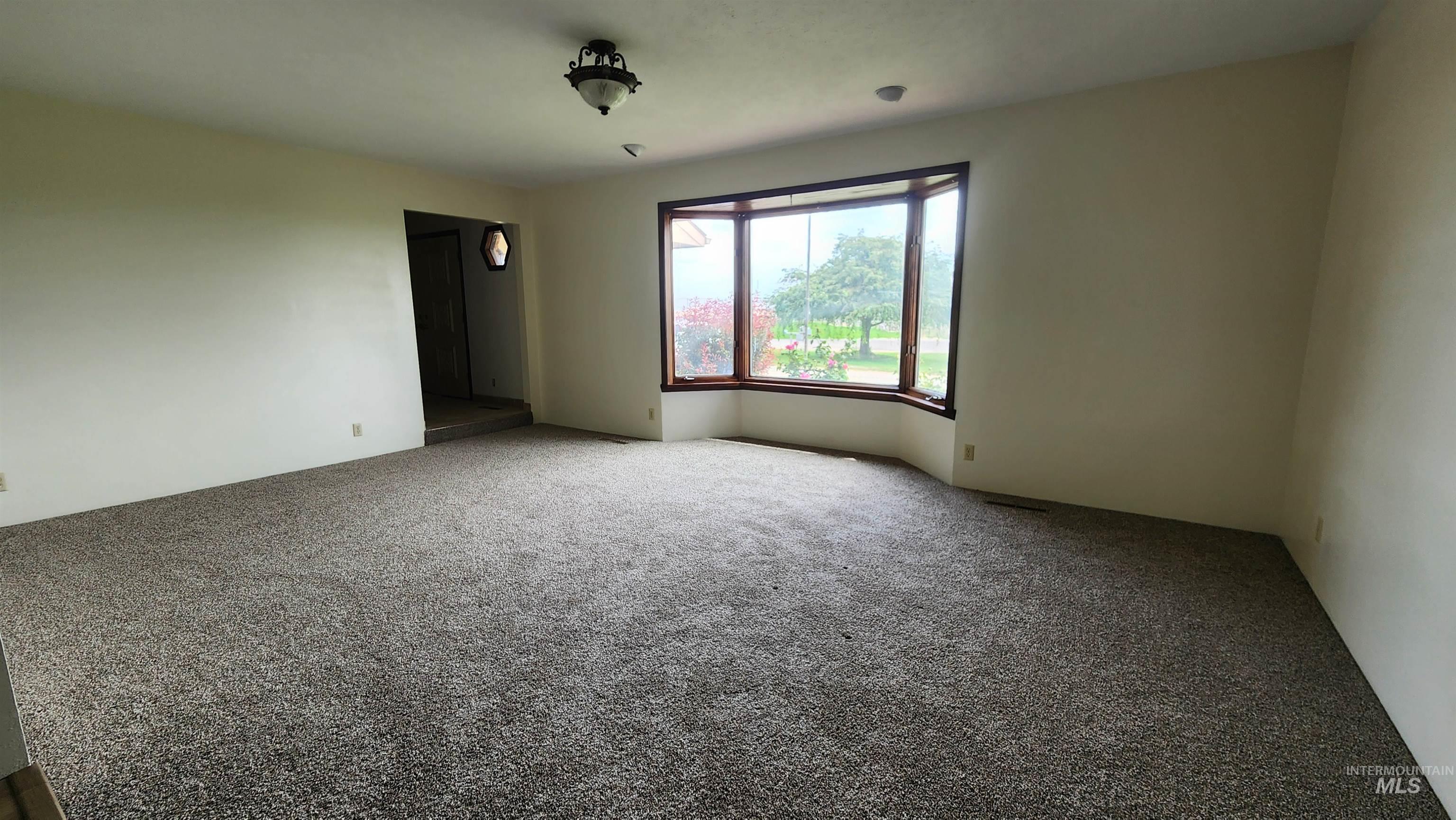 288 S 123 W, Burley, Idaho 83318, 5 Bedrooms, 3.5 Bathrooms, Residential For Sale, Price $649,500,MLS 98997151