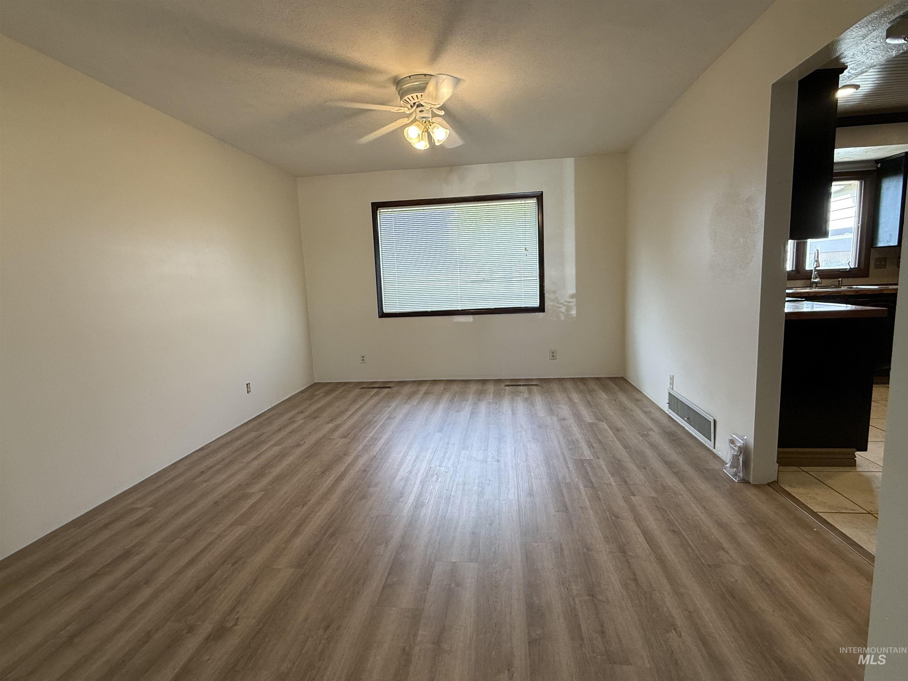 288 S 123 W, Burley, Idaho 83318, 5 Bedrooms, 3.5 Bathrooms, Residential For Sale, Price $649,500,MLS 98997151