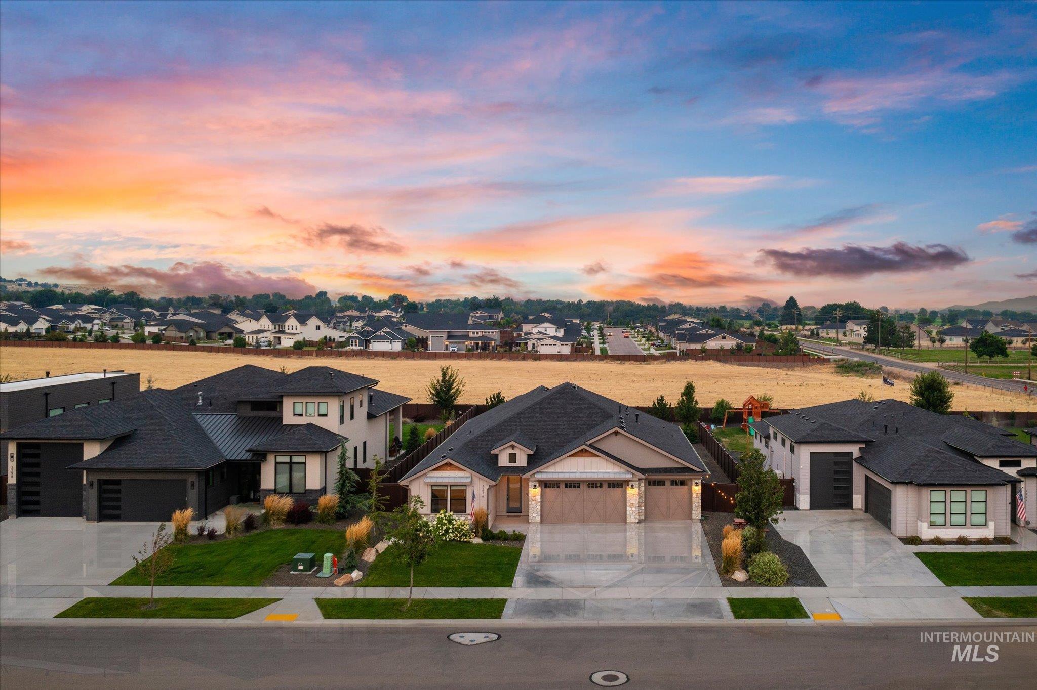 3276 N Fire Flower Ave, Star, Idaho 83669, 4 Bedrooms, 2.5 Bathrooms, Residential For Sale, Price $800,000, 98997153