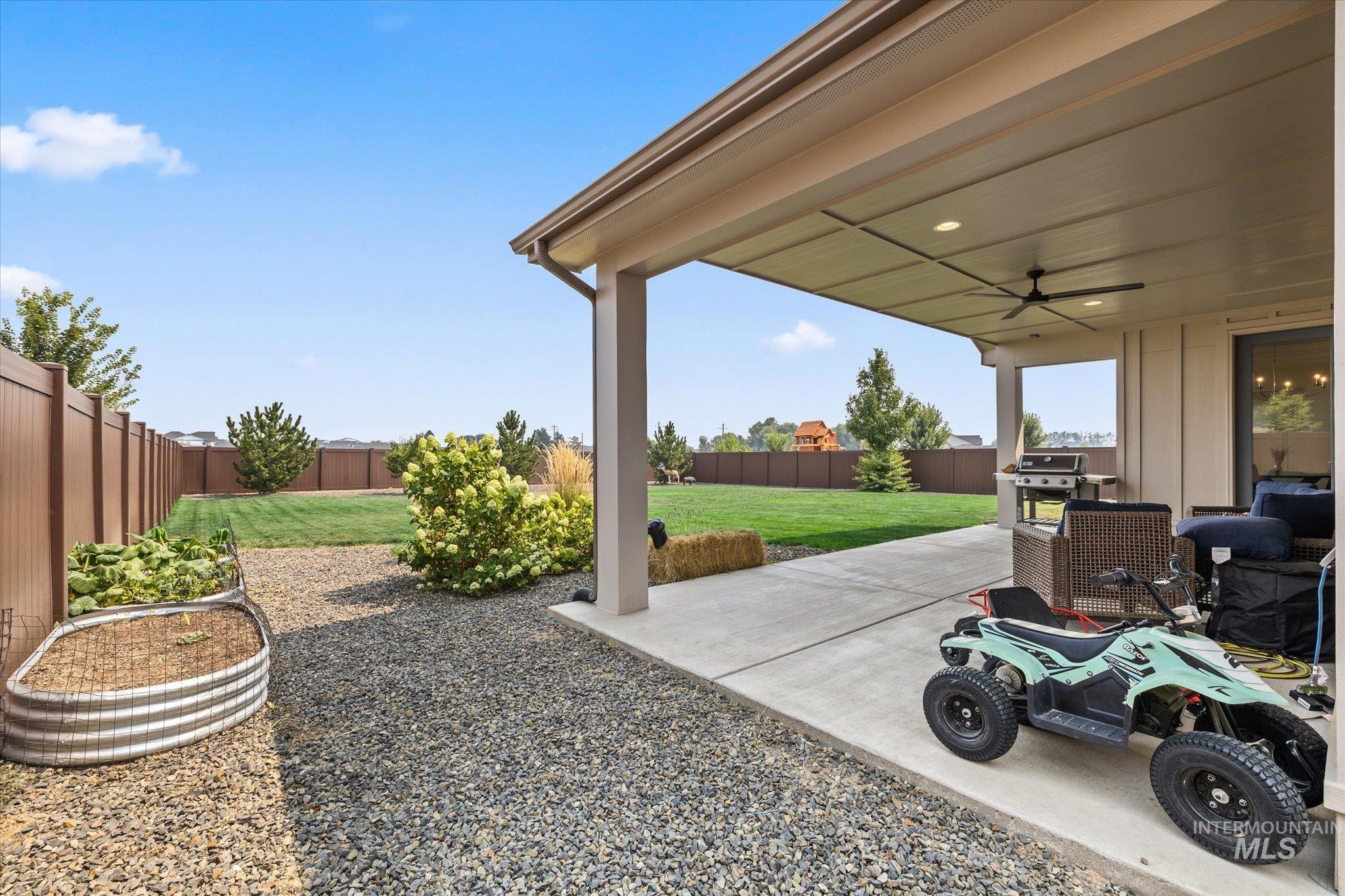 3276 N Fire Flower Ave, Star, Idaho 83669, 4 Bedrooms, 2.5 Bathrooms, Residential For Sale, Price $800,000, 98997153