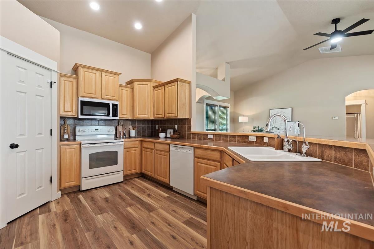 6750 Gold Buckle Way, Marsing, Idaho 83639, 4 Bedrooms, 2 Bathrooms, Residential For Sale, Price $1,575,000,MLS 98997160