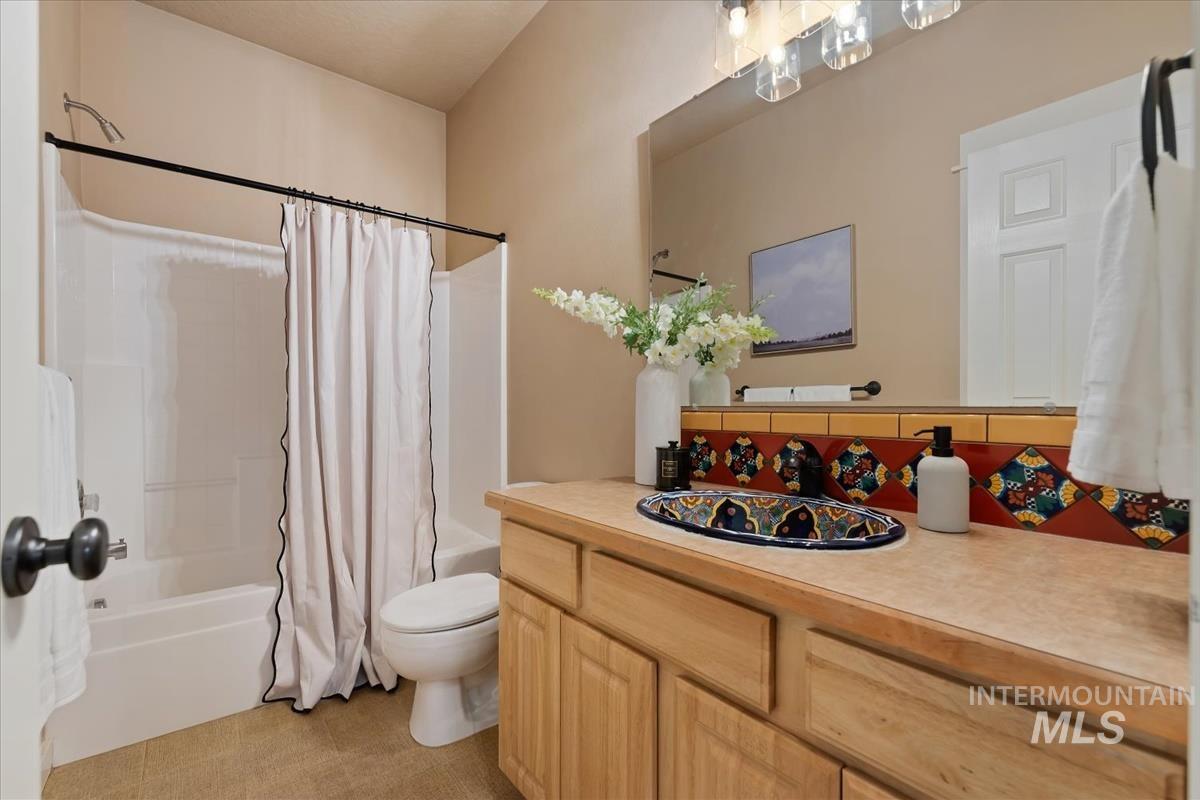 6750 Gold Buckle Way, Marsing, Idaho 83639, 4 Bedrooms, 2 Bathrooms, Residential For Sale, Price $1,575,000,MLS 98997160