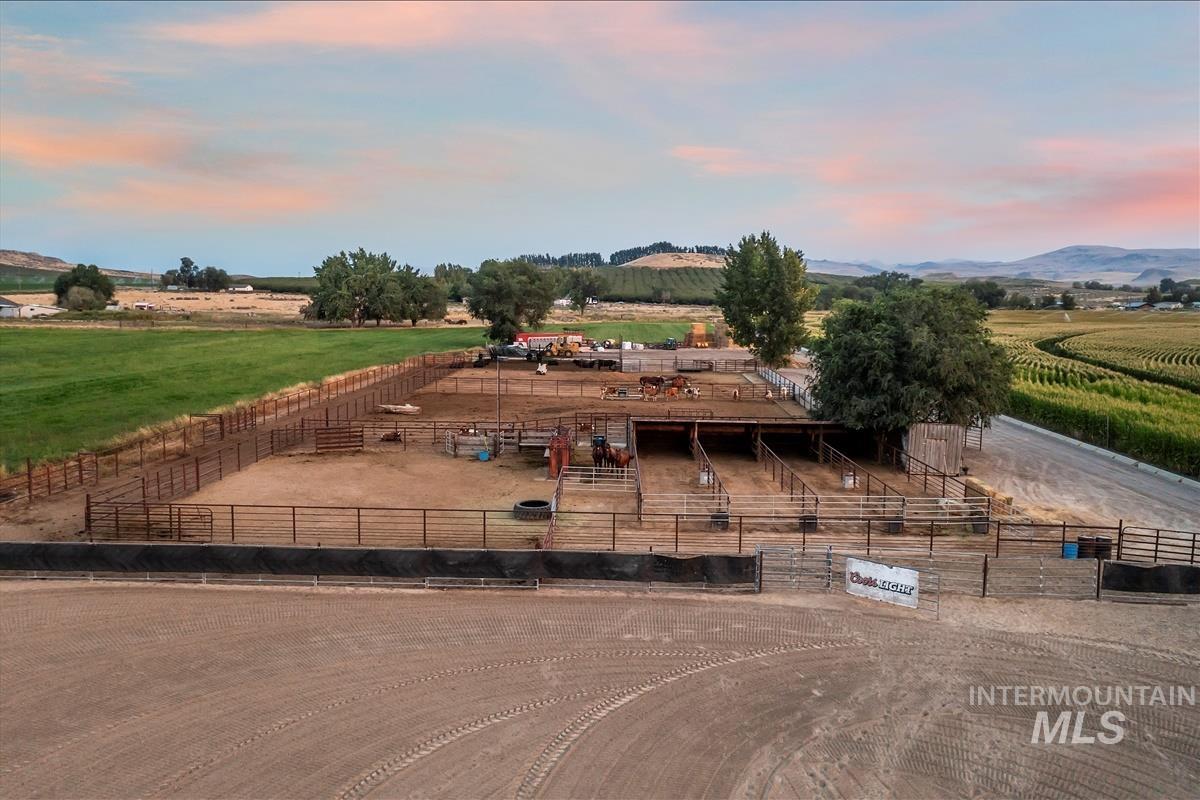 6750 Gold Buckle Way, Marsing, Idaho 83639, 4 Bedrooms, 2 Bathrooms, Residential For Sale, Price $1,575,000,MLS 98997160